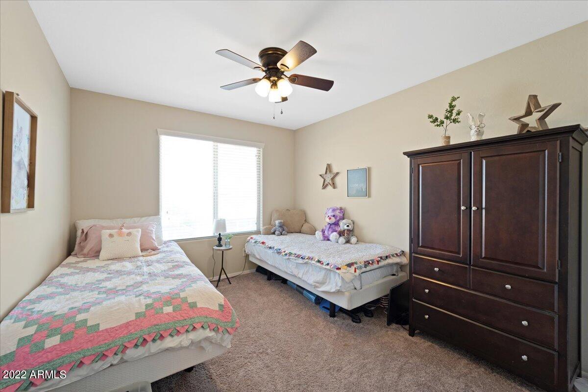 2430 E HAZELTINE Way