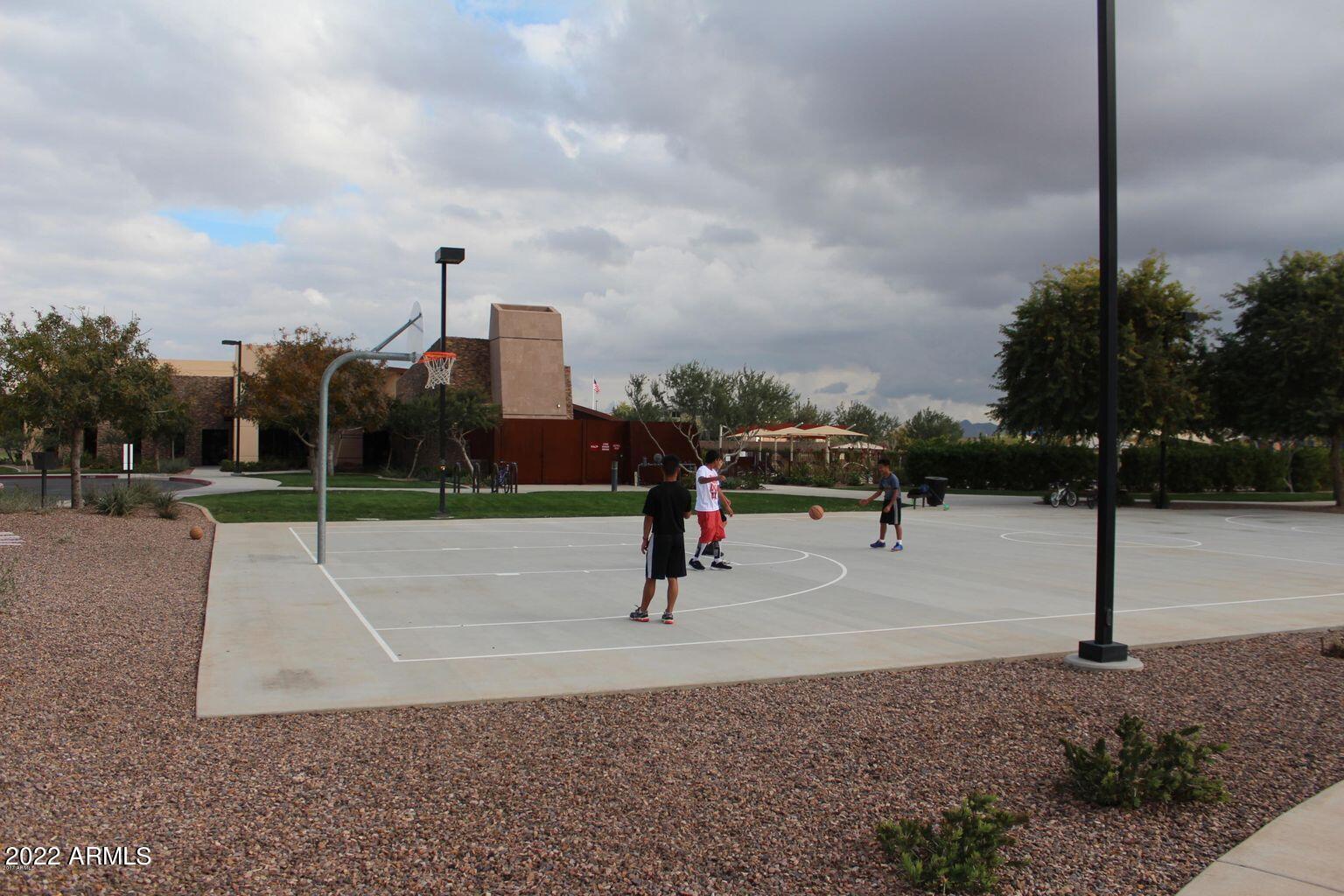 2430 E HAZELTINE Way