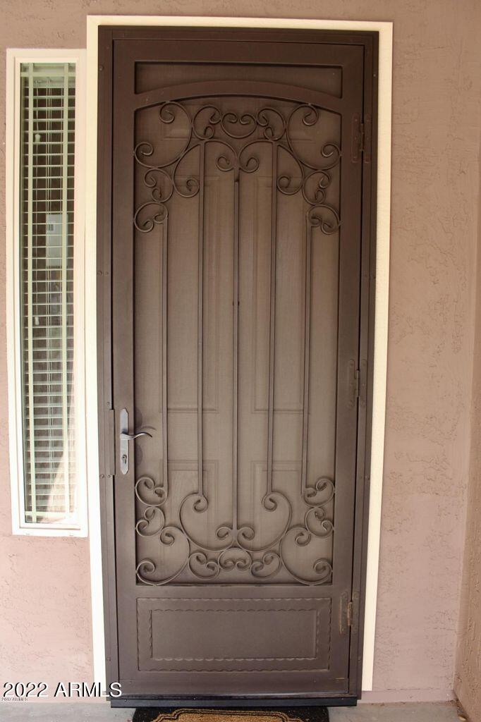 2430 E HAZELTINE Way