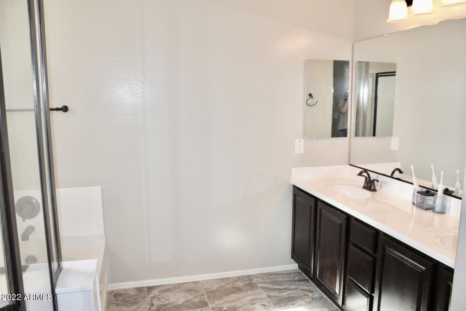 2430 E HAZELTINE Way