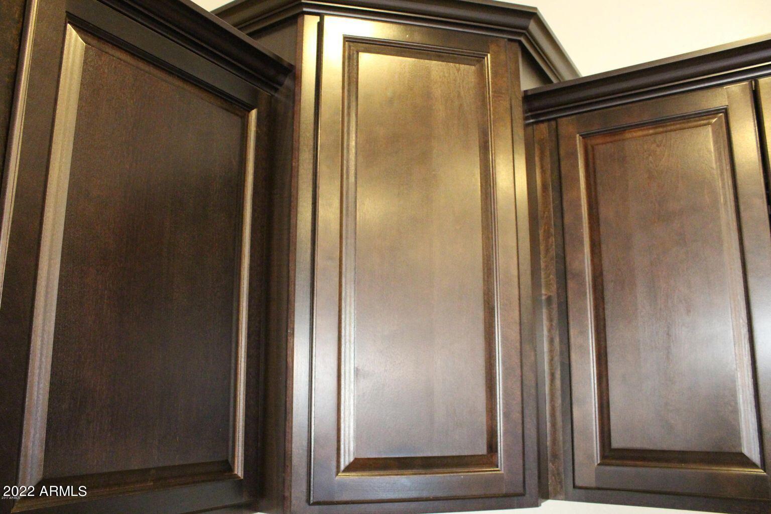 2430 E HAZELTINE Way