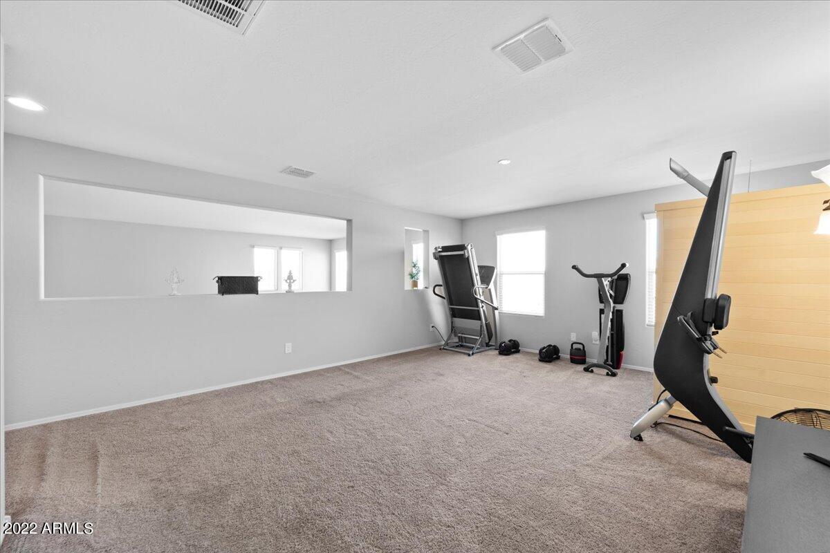 2430 E HAZELTINE Way