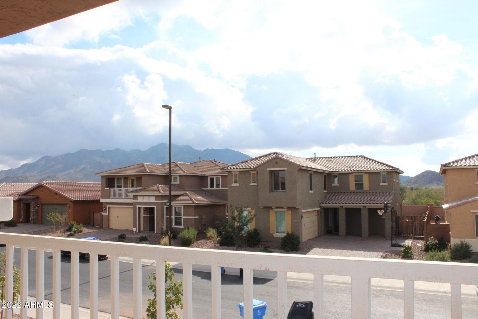 2430 E HAZELTINE Way