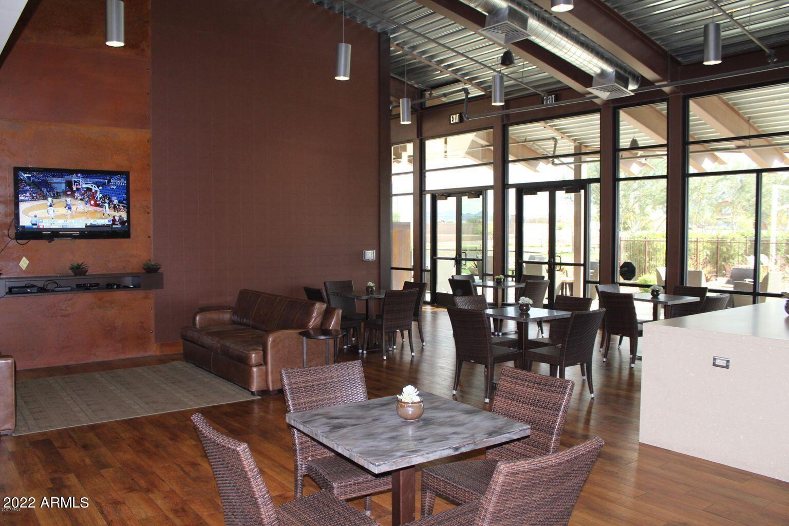 2430 E HAZELTINE Way