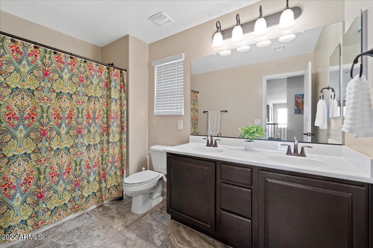 2430 E HAZELTINE Way