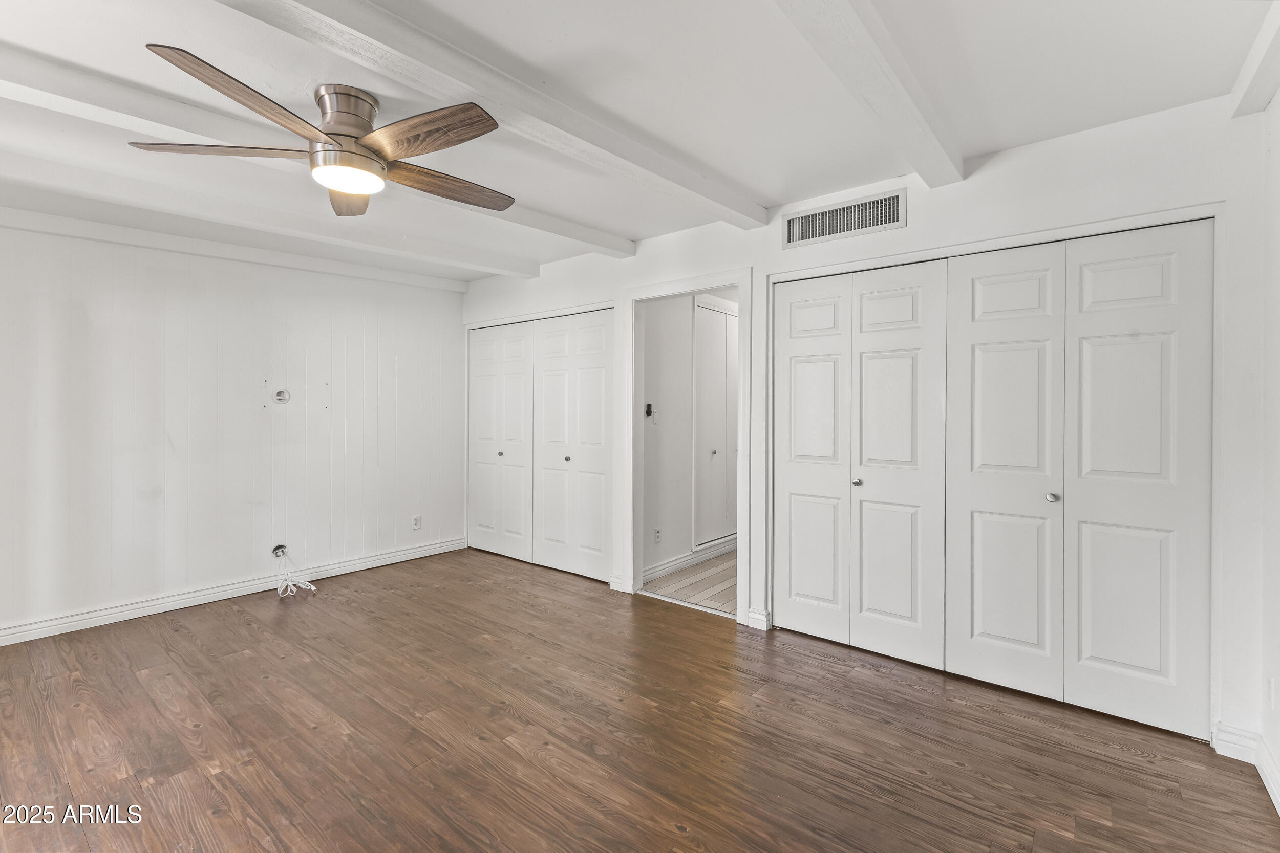 1822 E MARSHALL Avenue