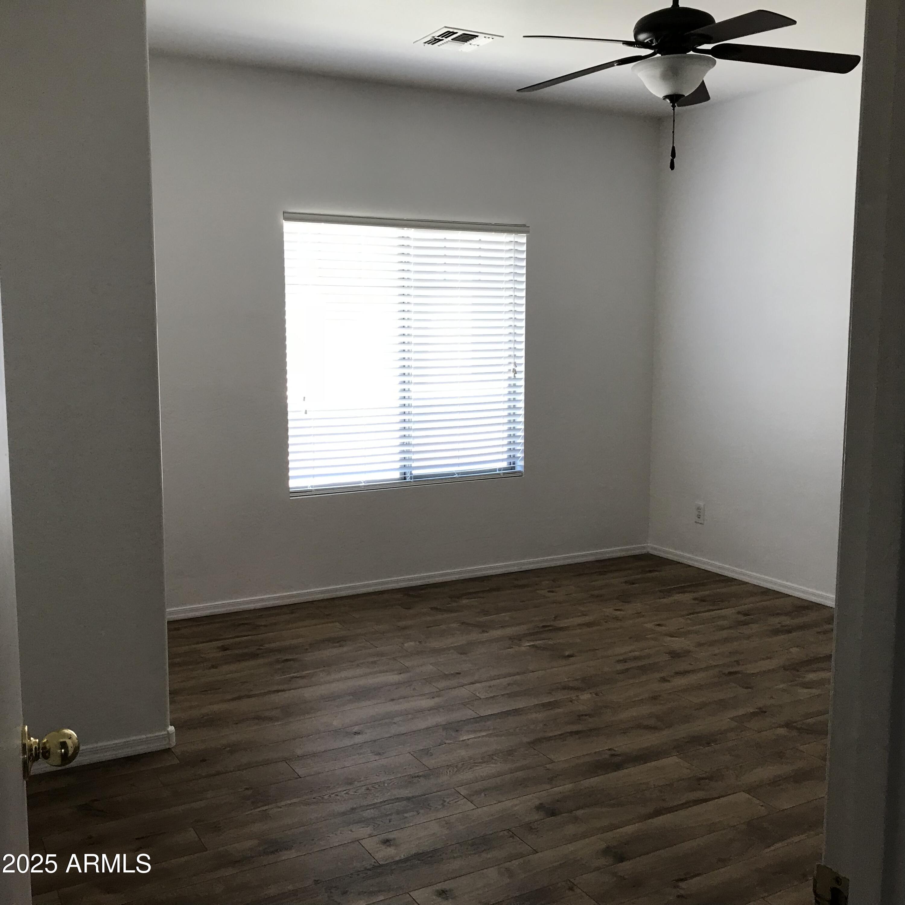 805 S SYCAMORE Street, 224