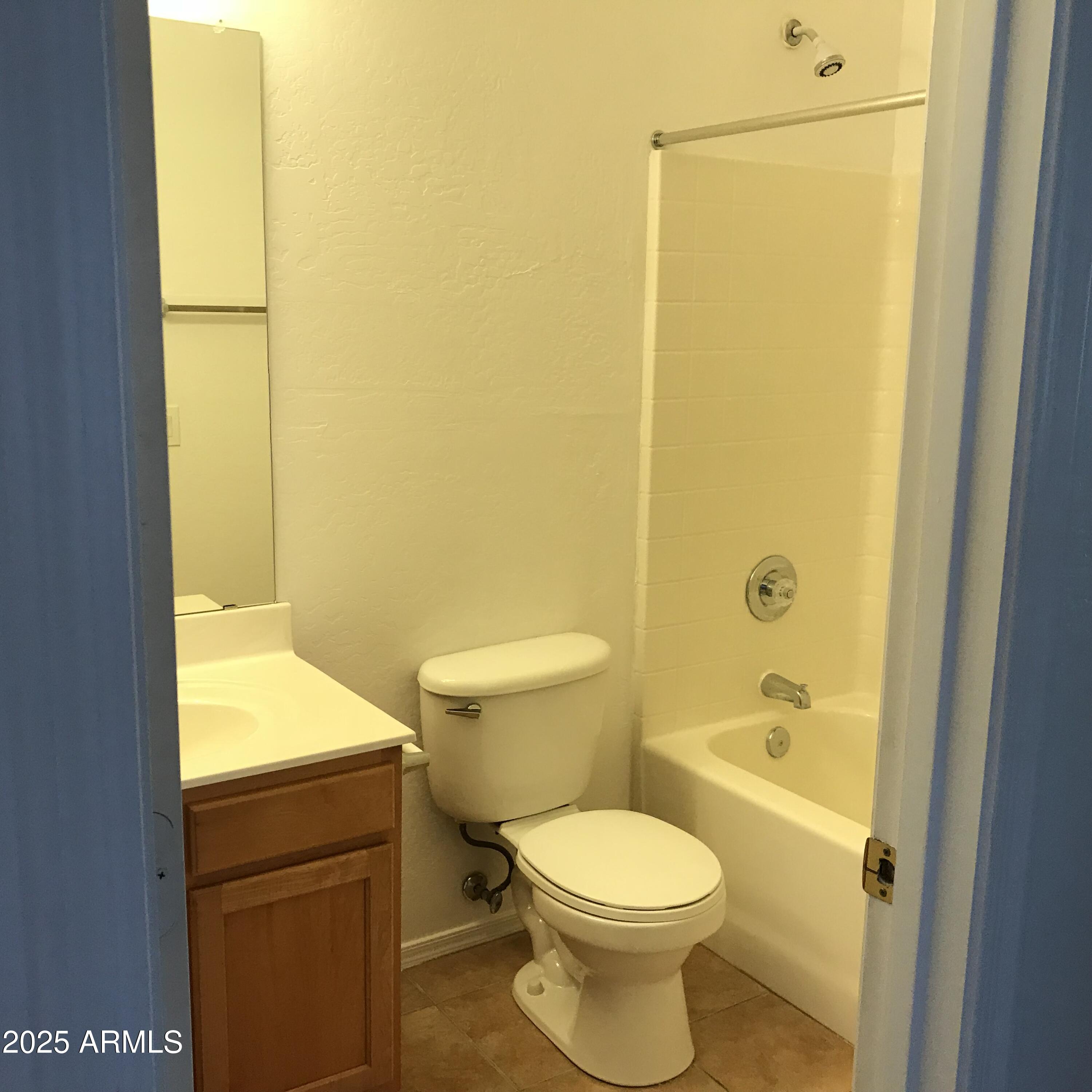 805 S SYCAMORE Street, 224