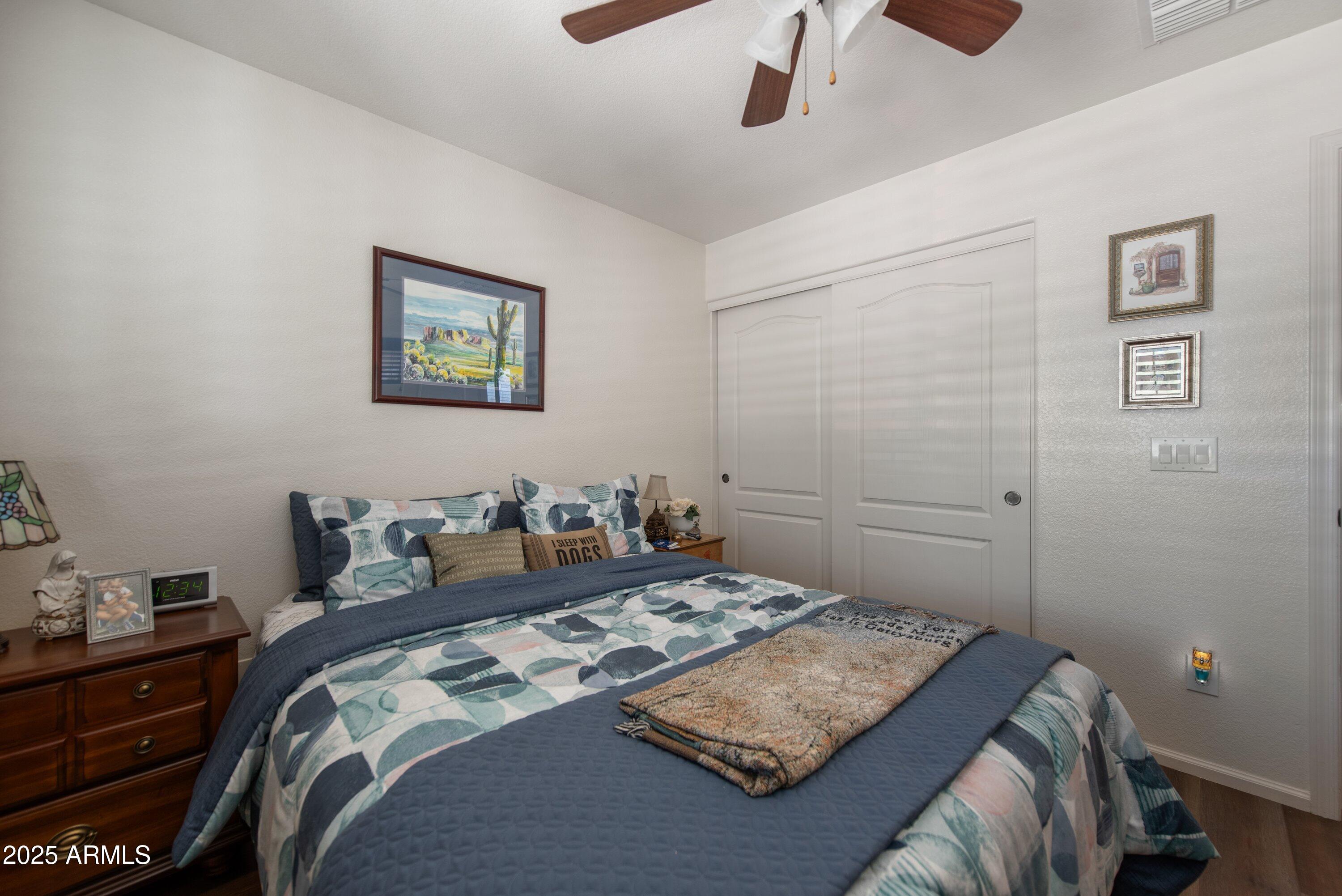 709 E SADDLE WAY Way