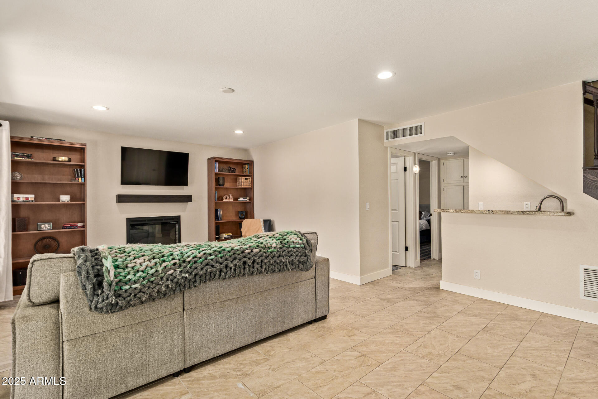 1349 E LOBSTER BAY Circle