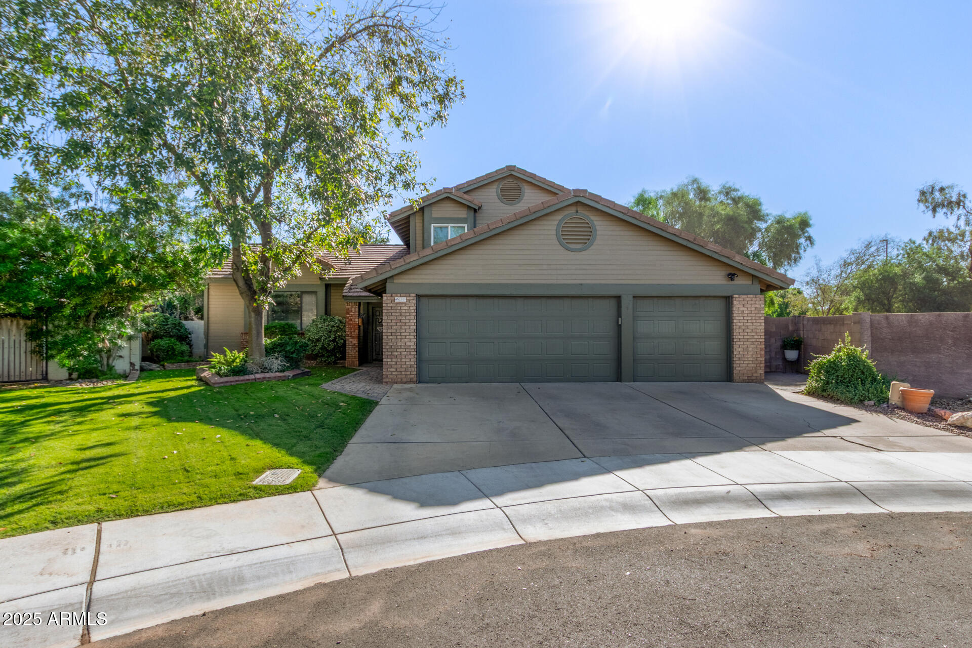 1349 E LOBSTER BAY Circle