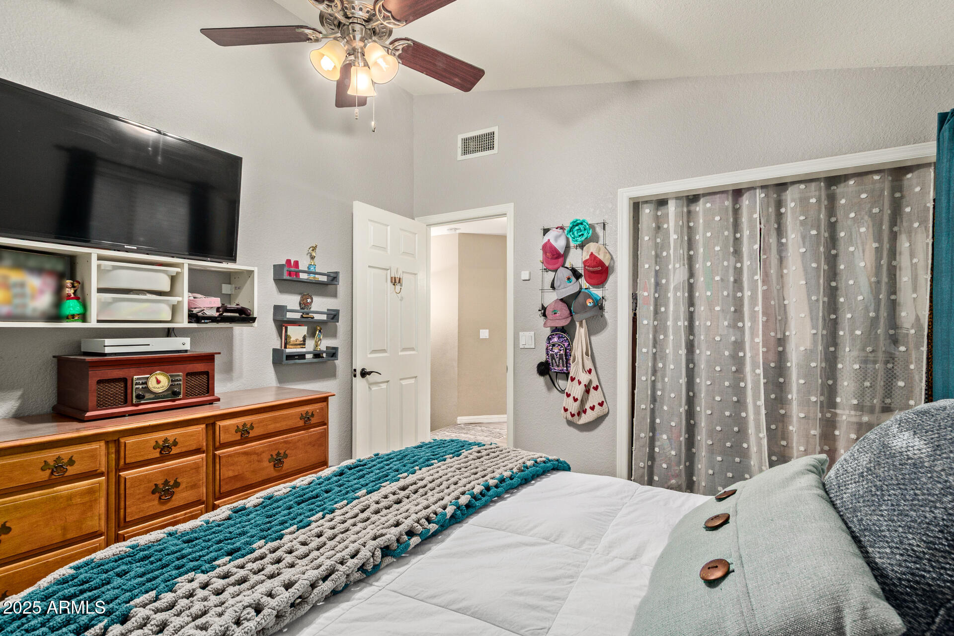 1349 E LOBSTER BAY Circle