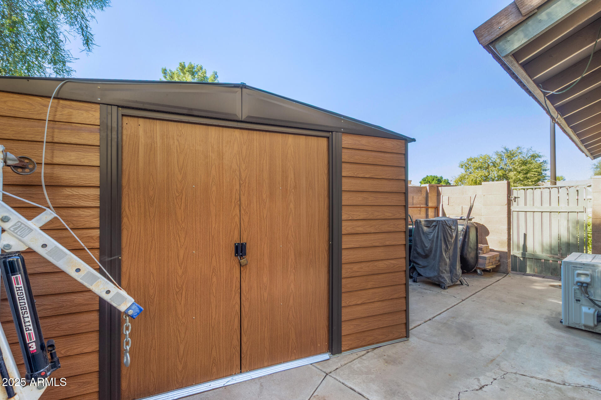 1349 E LOBSTER BAY Circle