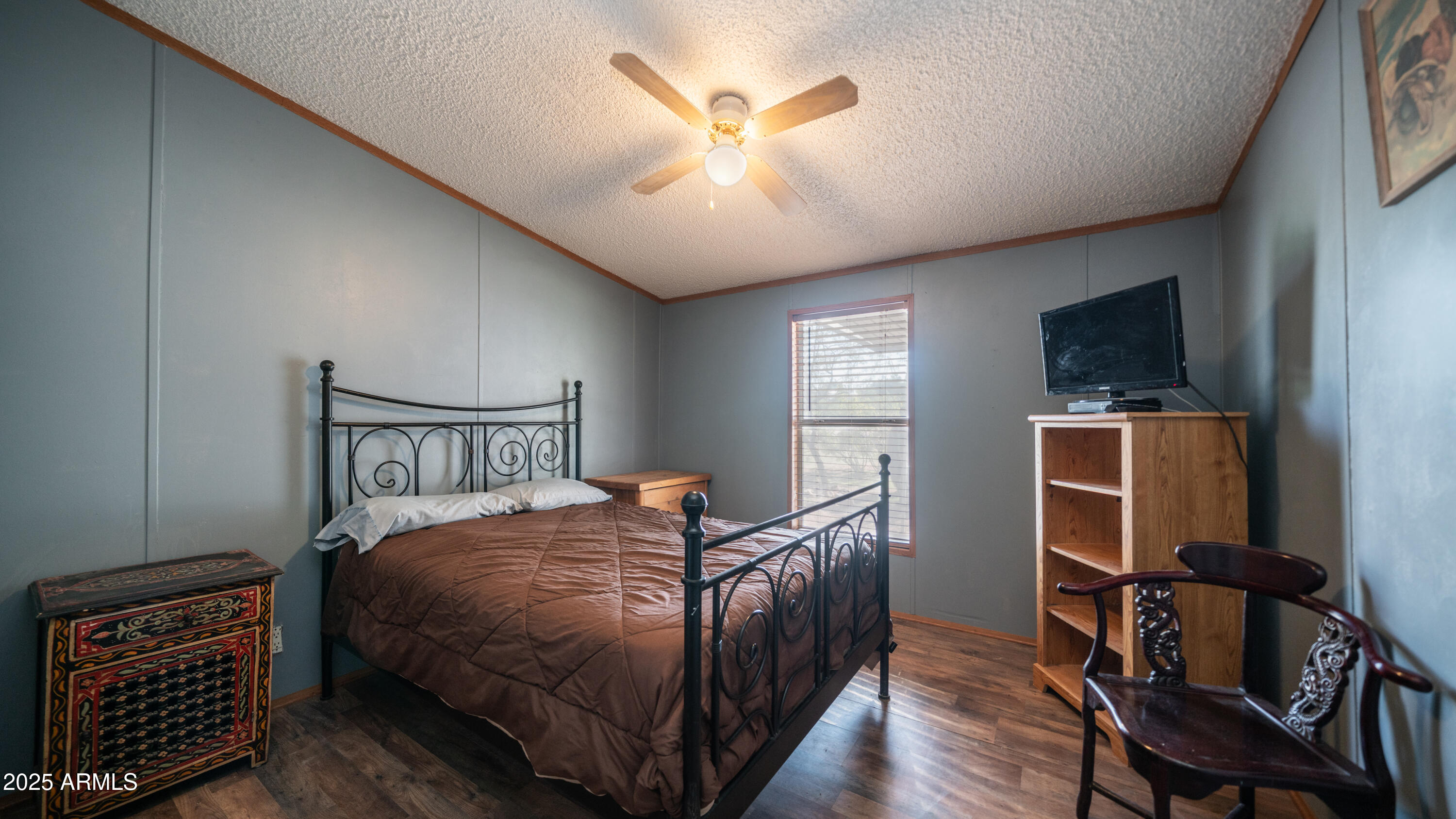 2533 E SUPERSTITION Boulevard