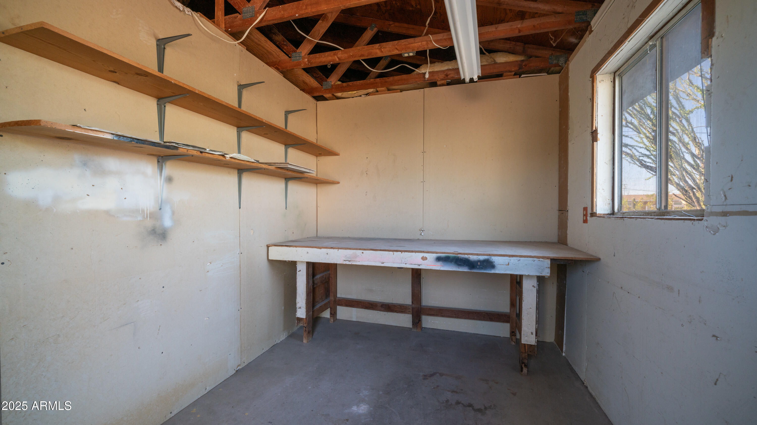 2533 E SUPERSTITION Boulevard