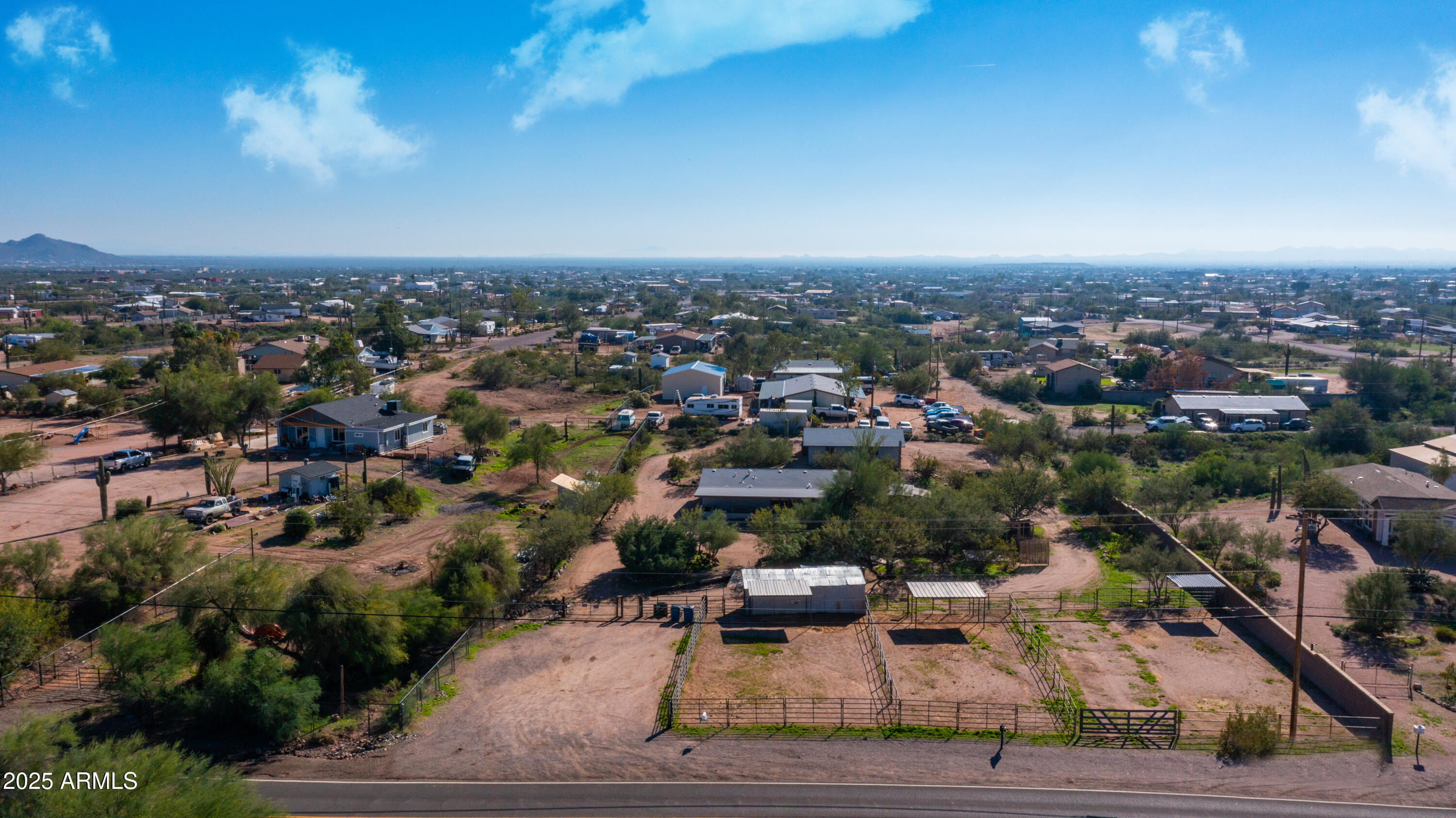 2533 E SUPERSTITION Boulevard