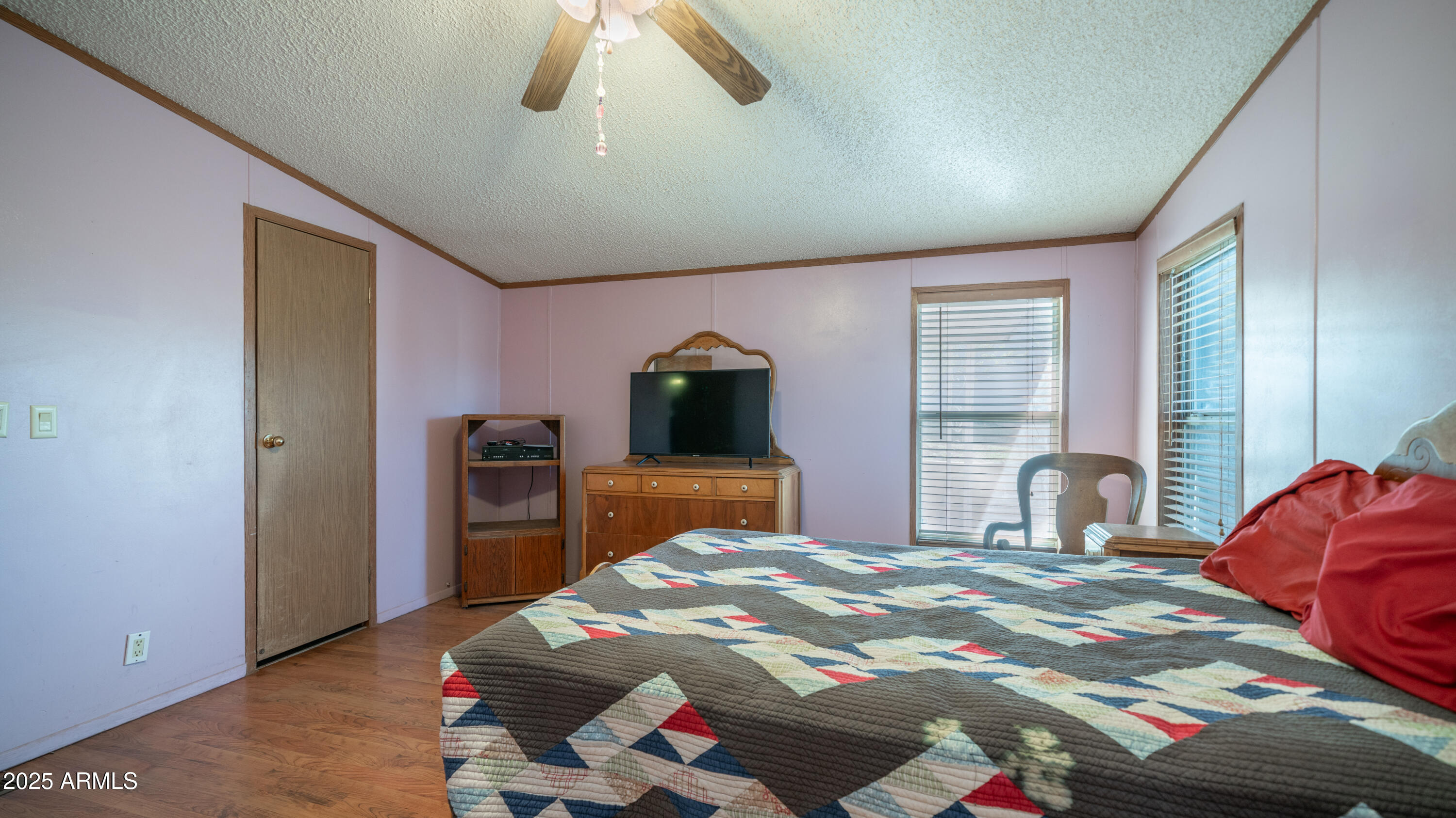 2533 E SUPERSTITION Boulevard