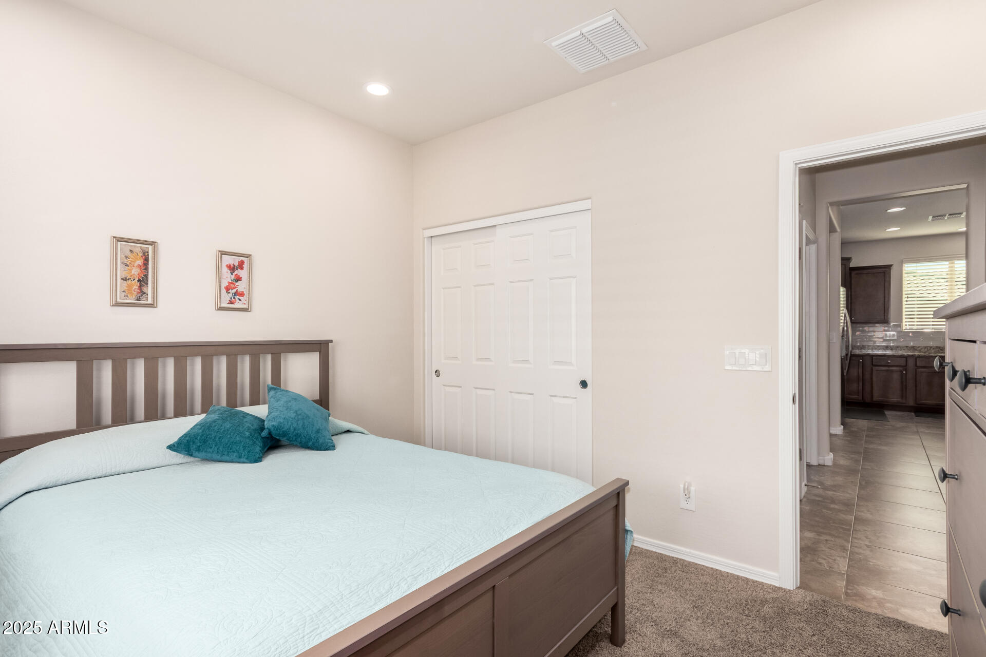 7253 W CINDER BROOK Way