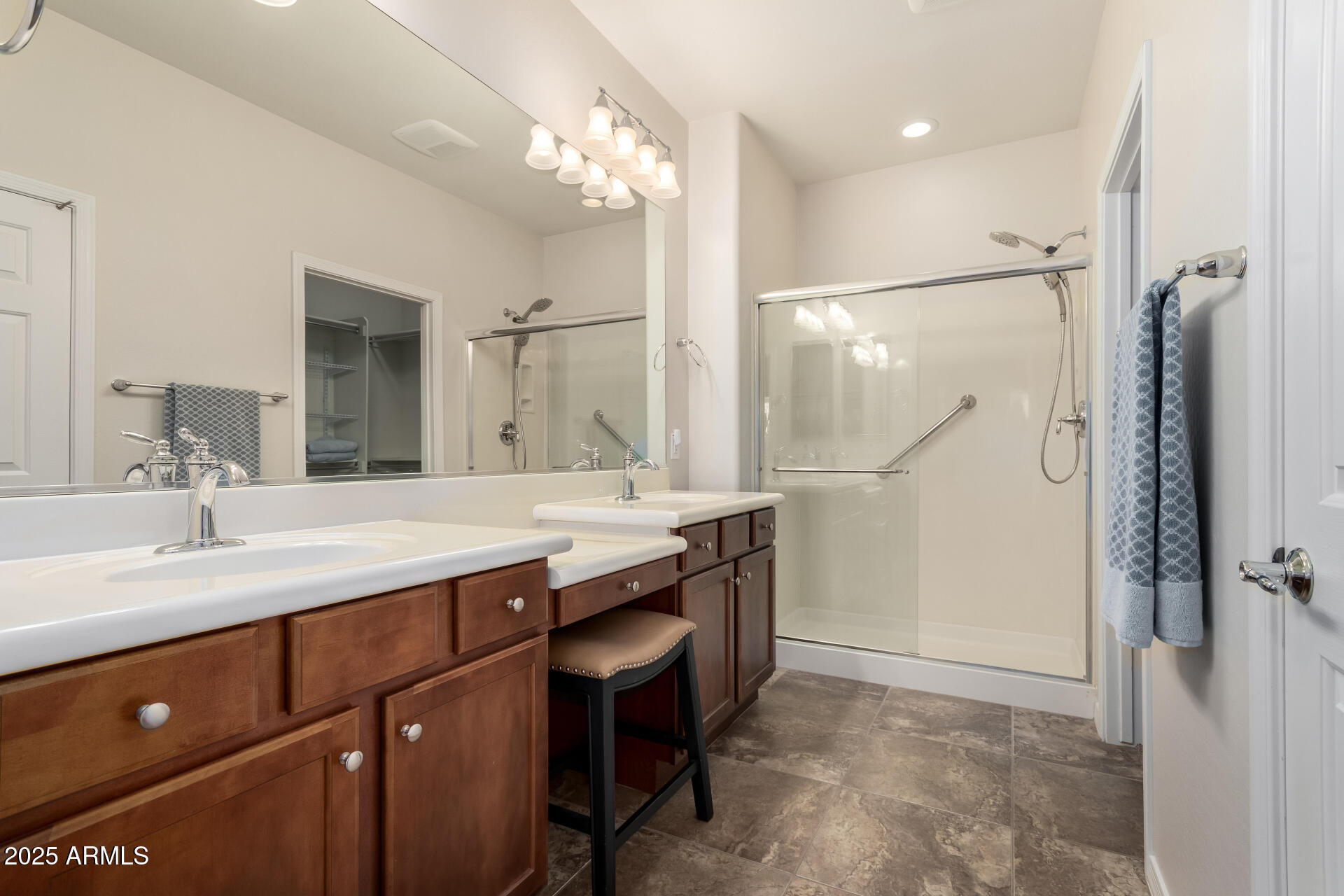 7253 W CINDER BROOK Way