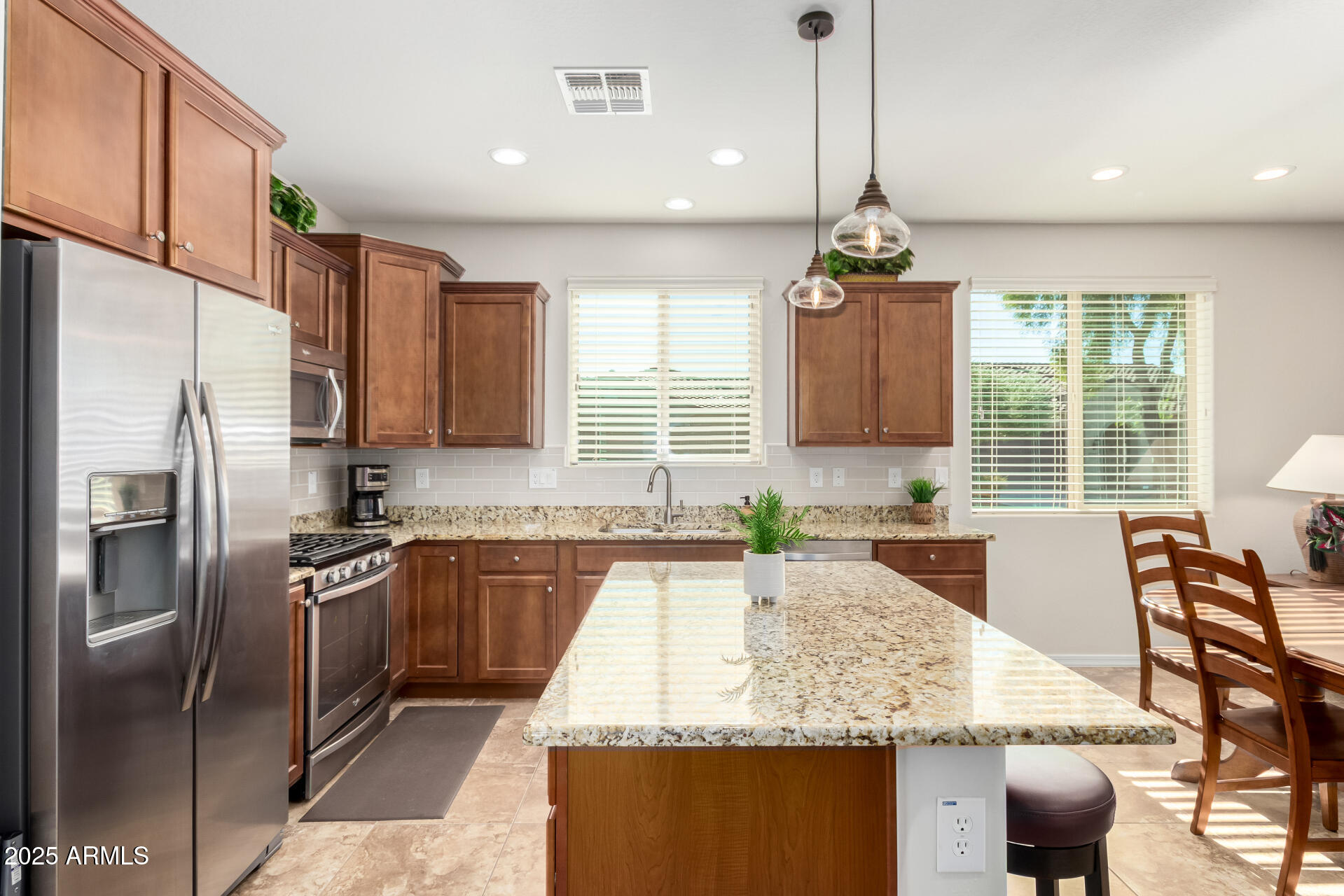 7253 W CINDER BROOK Way