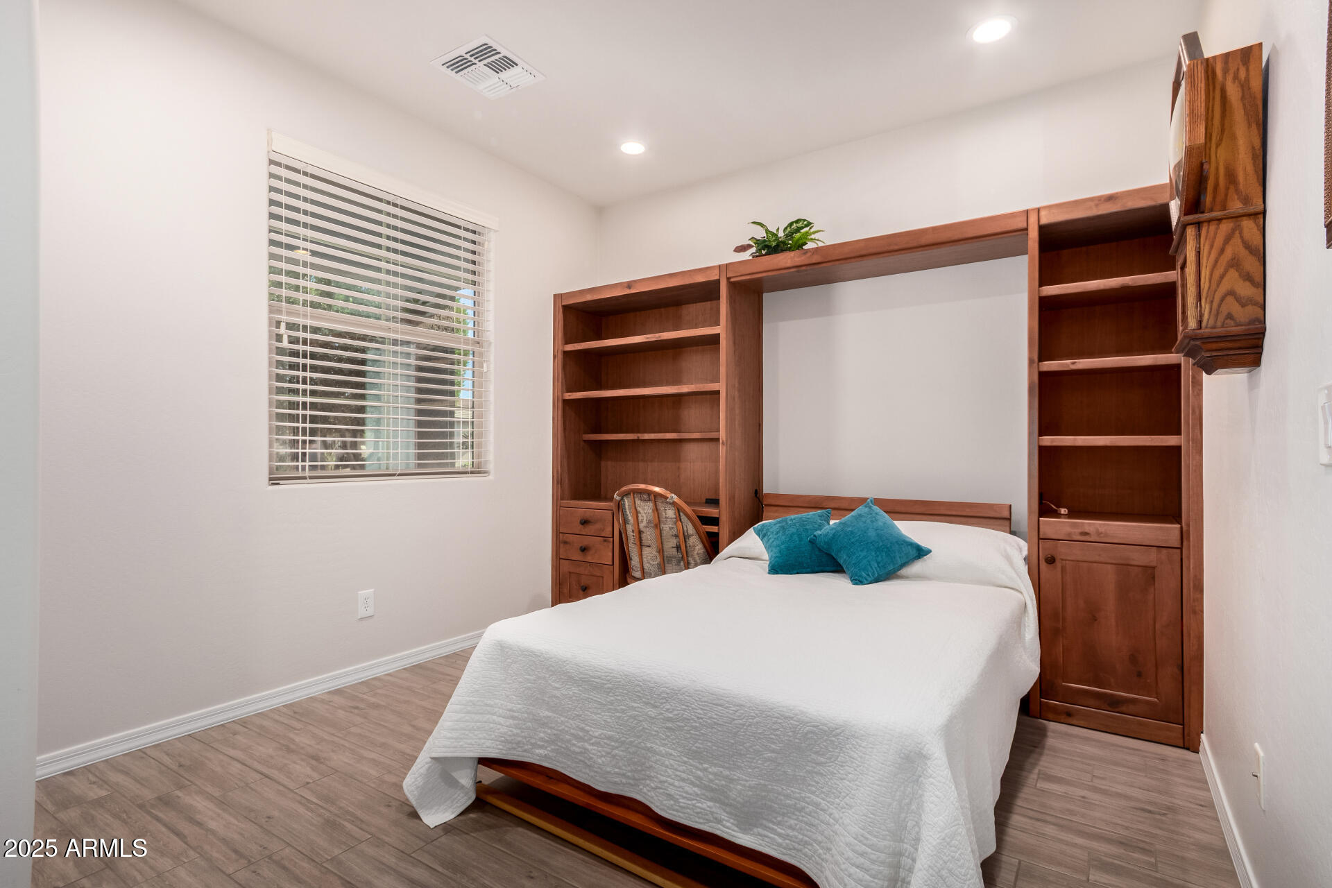 7253 W CINDER BROOK Way