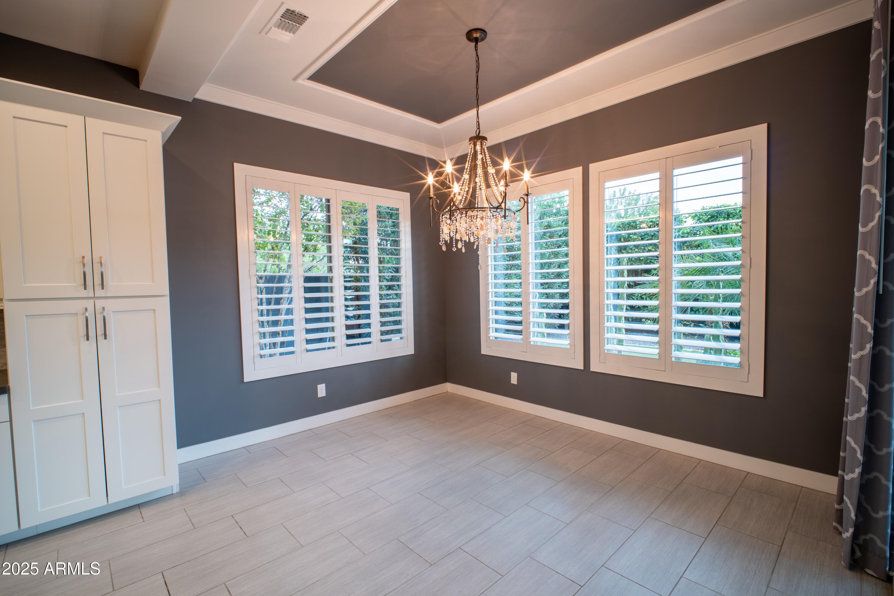 2859 E ARABIAN Drive