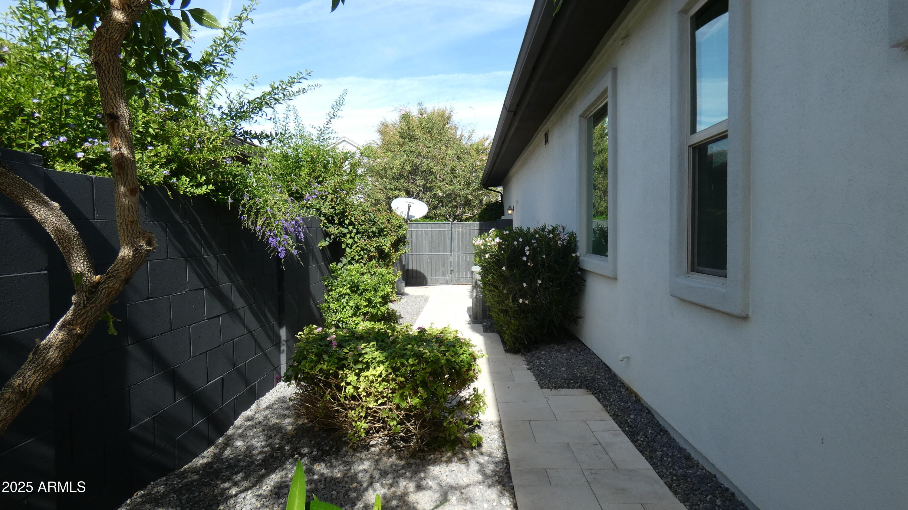 2859 E ARABIAN Drive