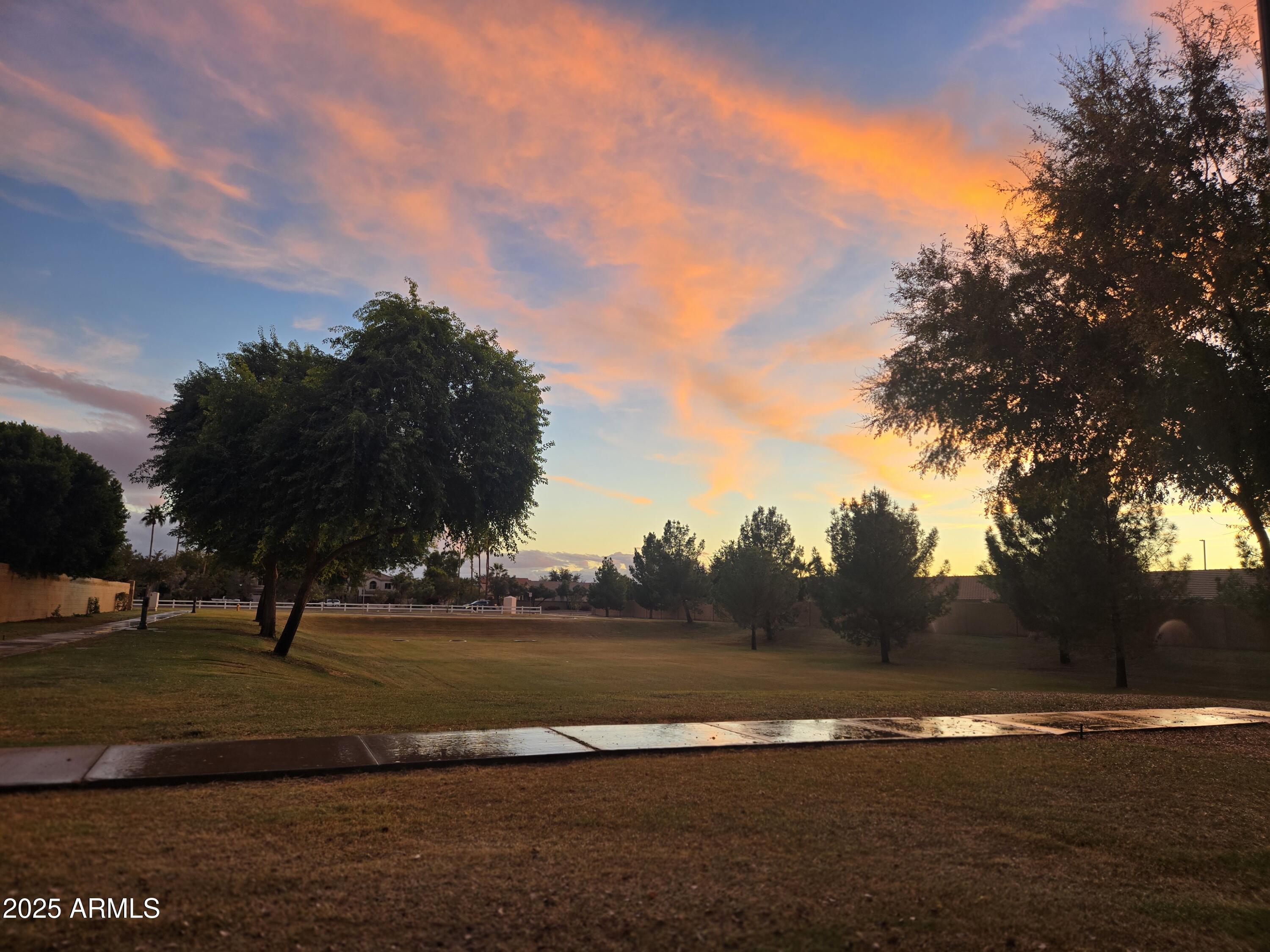 2859 E ARABIAN Drive