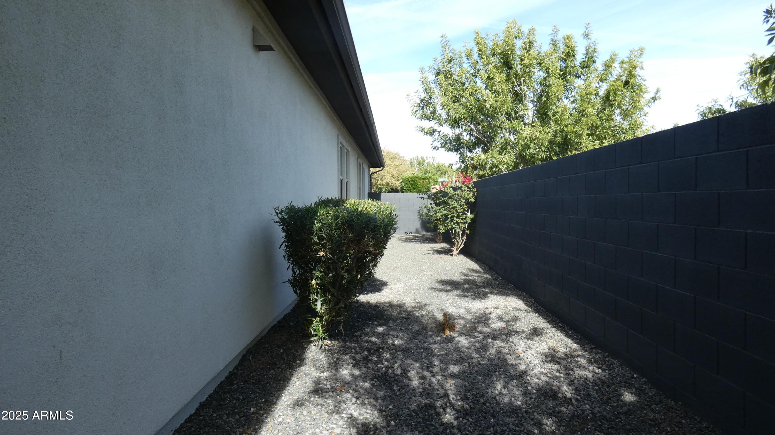 2859 E ARABIAN Drive