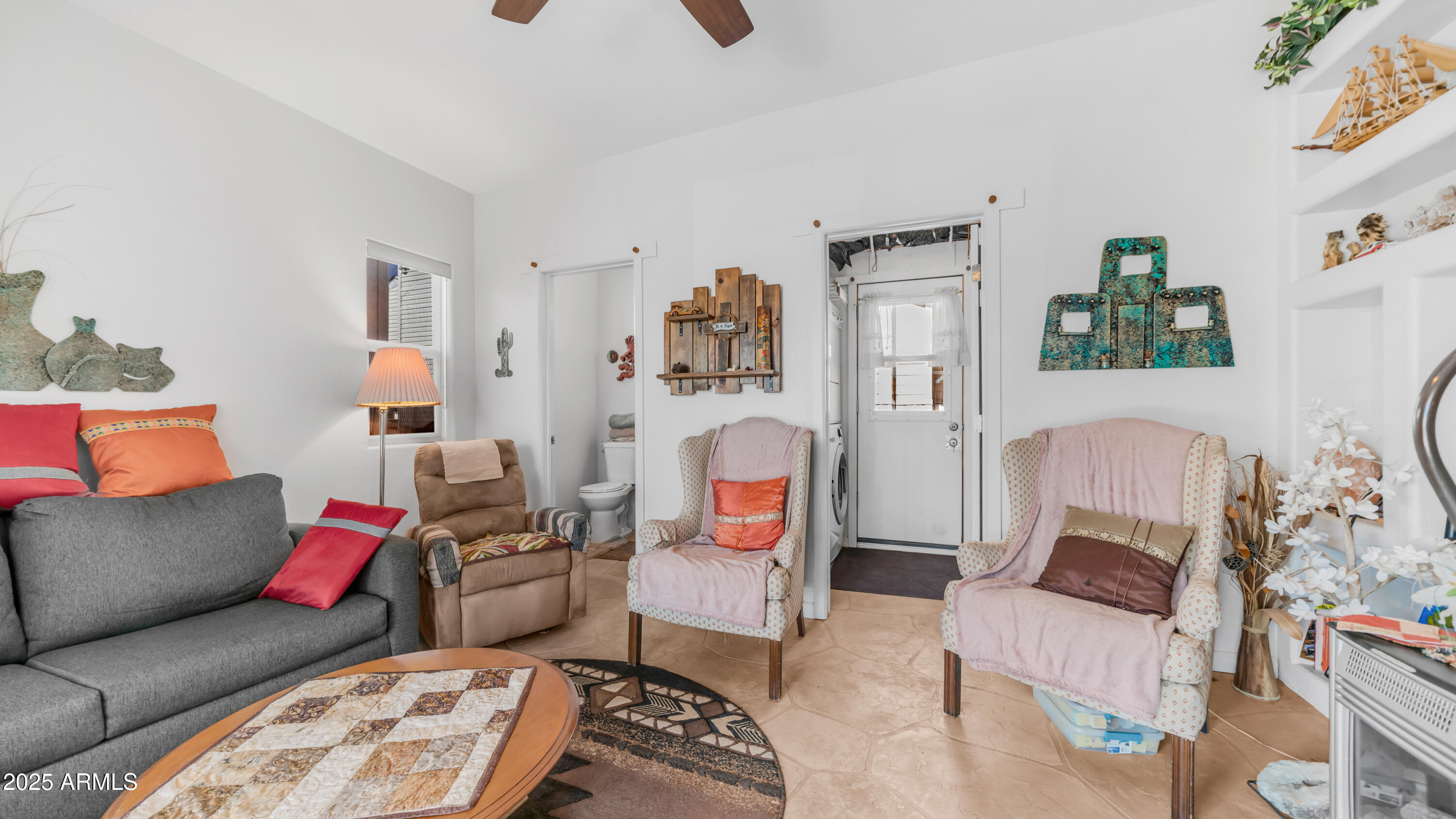 890 Nightdigger Road, 1106