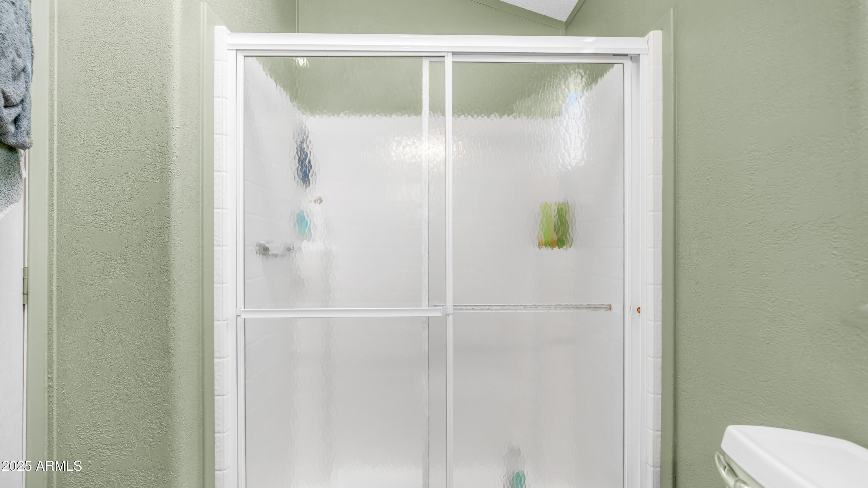 890 Nightdigger Road, 1106