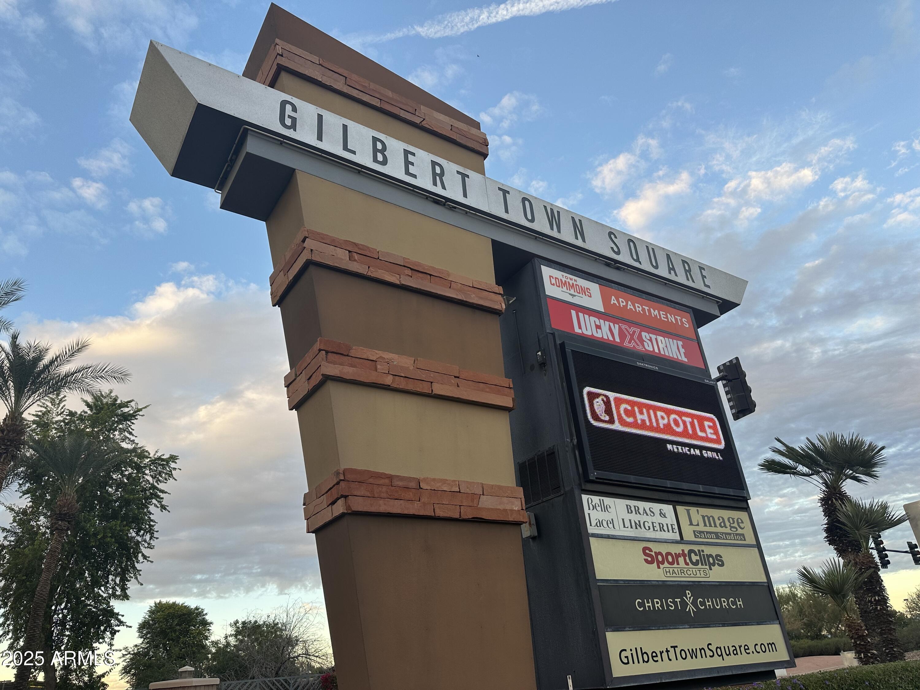 249 E PALOMINO Court