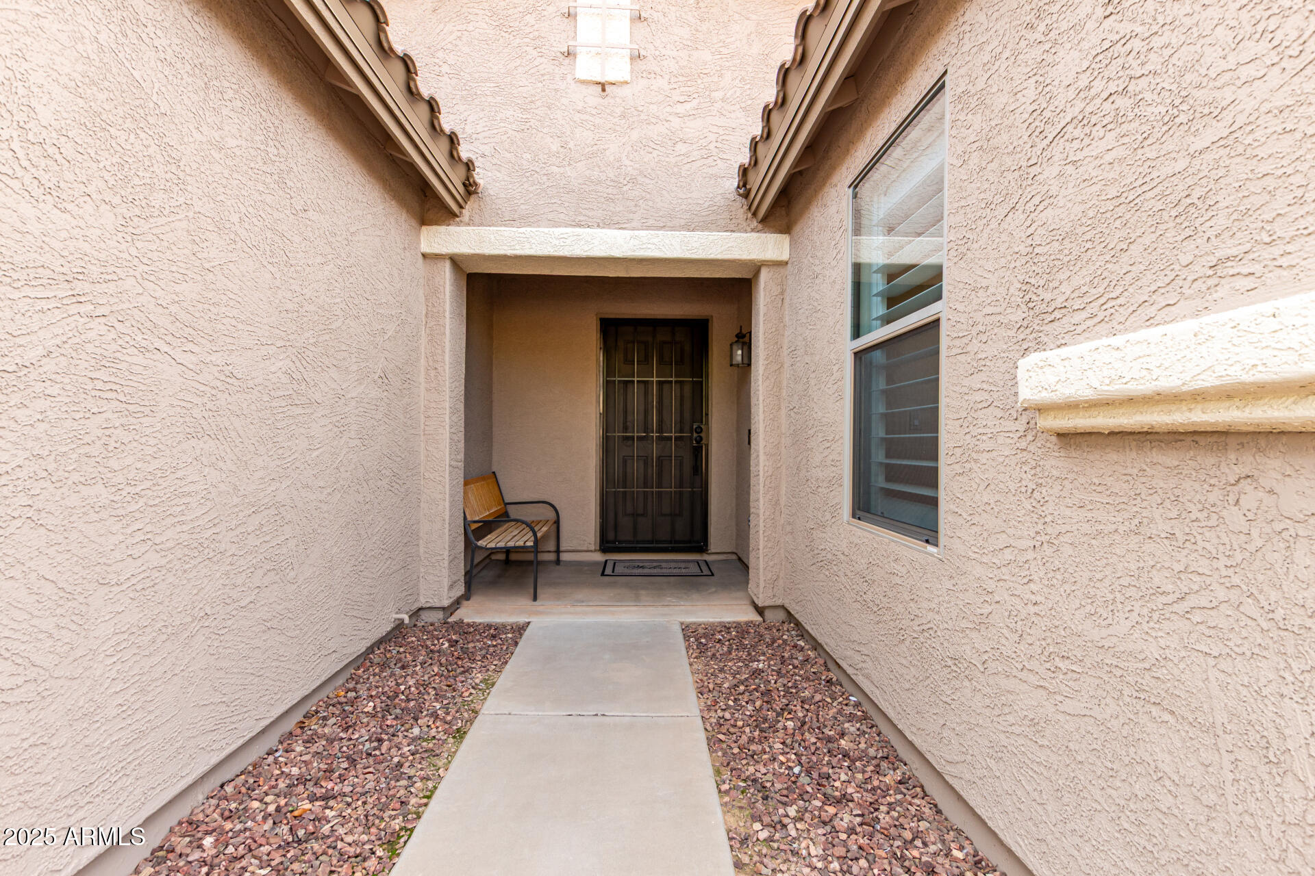 2119 W DESERT SEASONS Drive