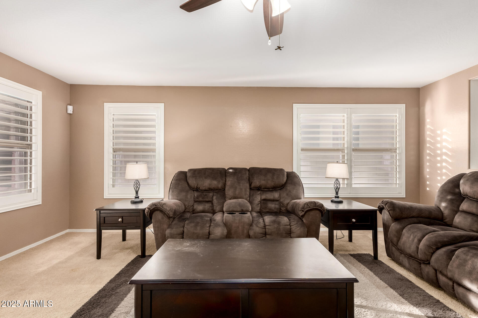 2119 W DESERT SEASONS Drive