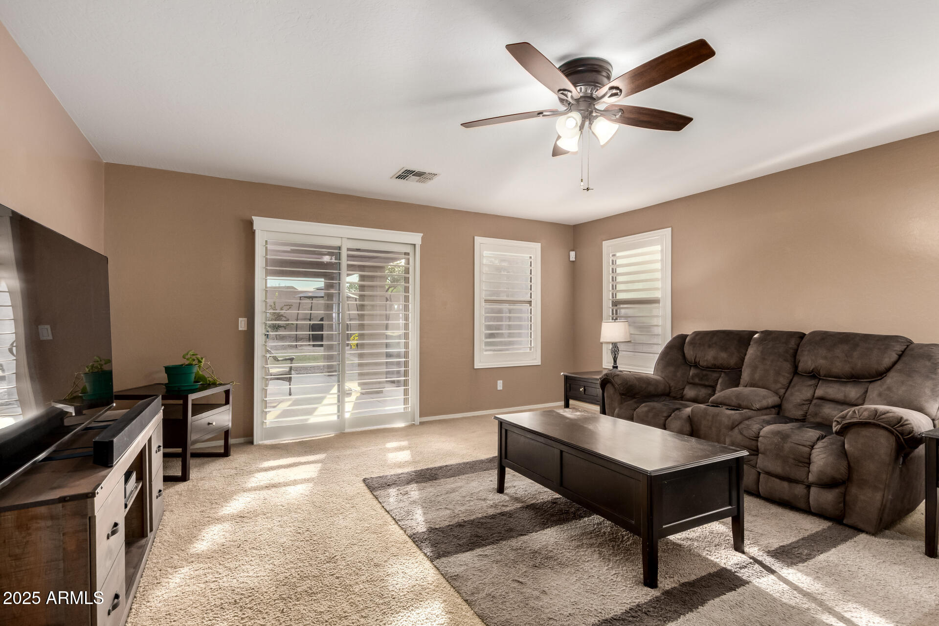 2119 W DESERT SEASONS Drive