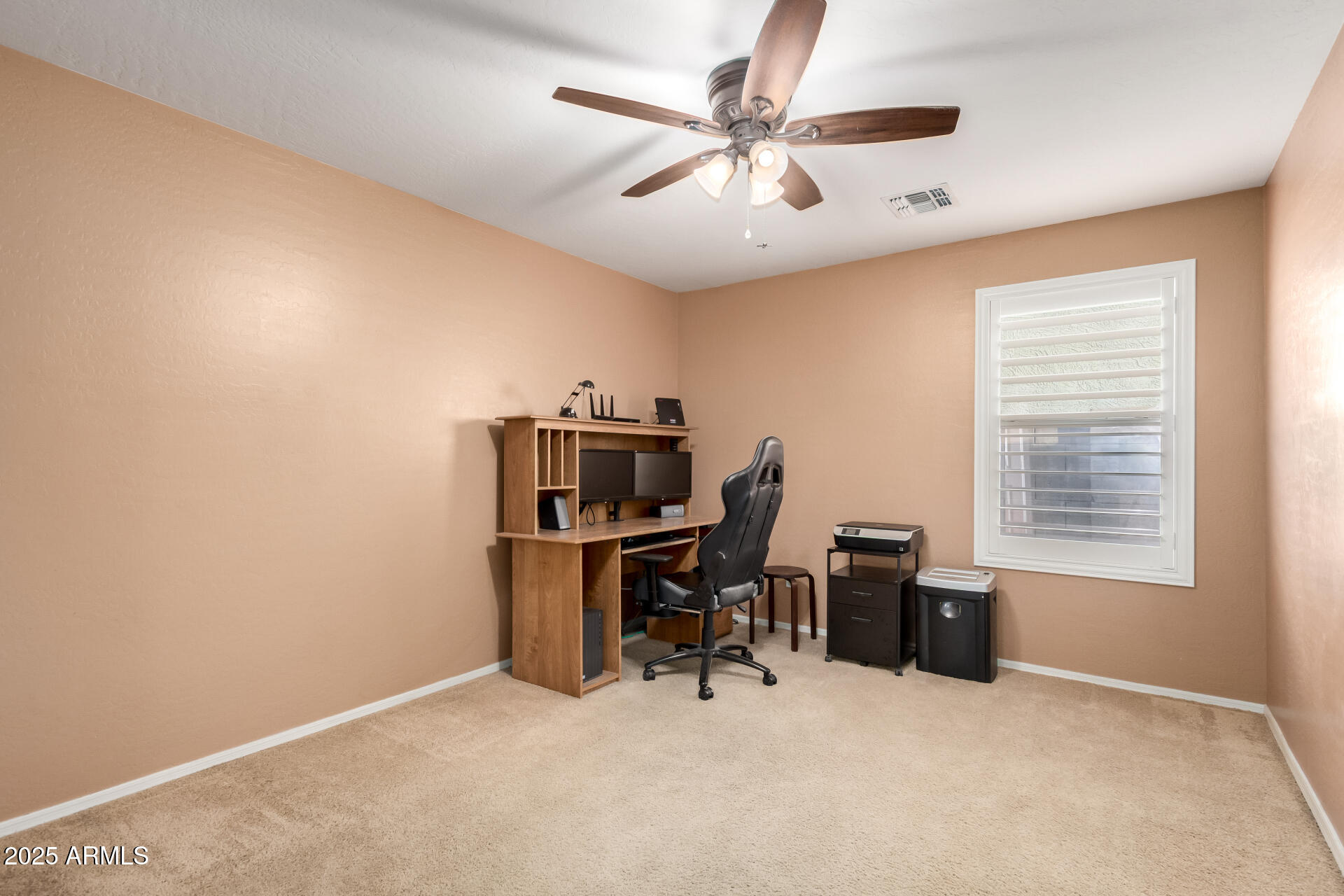 2119 W DESERT SEASONS Drive