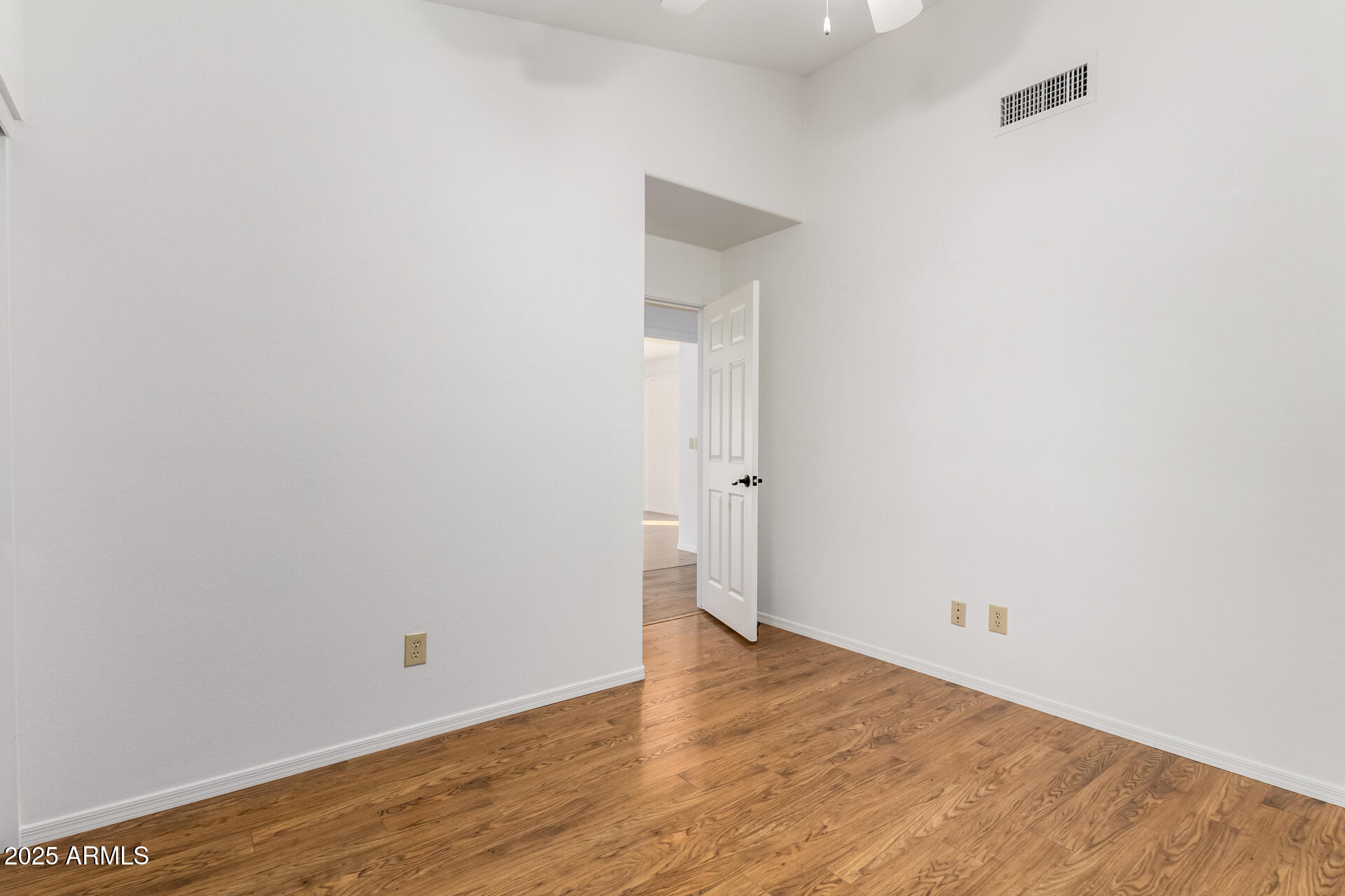 4752 E ENCANTO Street