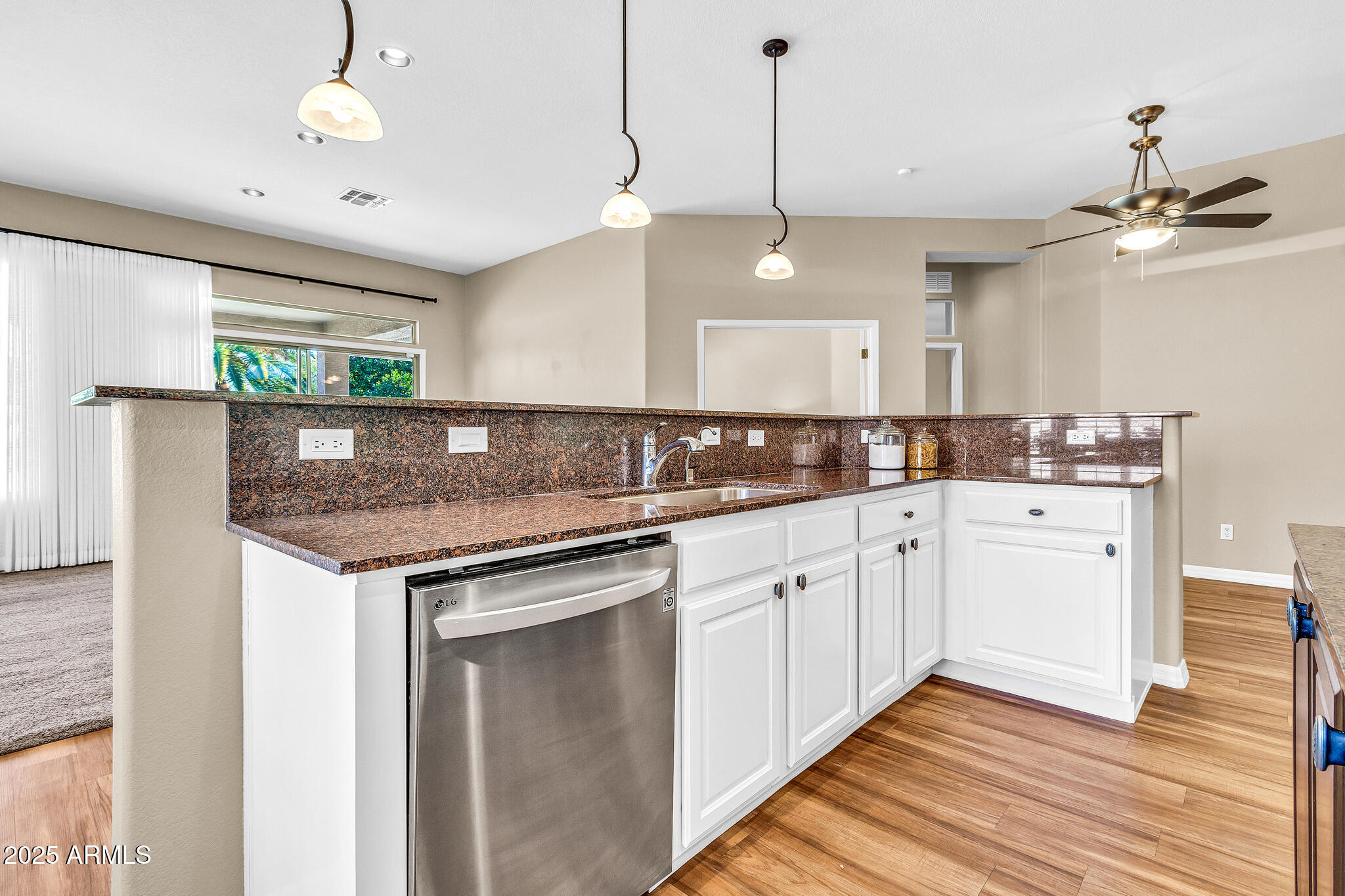 4915 S TANGERINE Lane