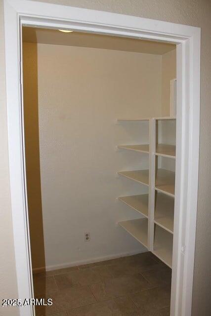 5135 E EVERGREEN Street, 1165