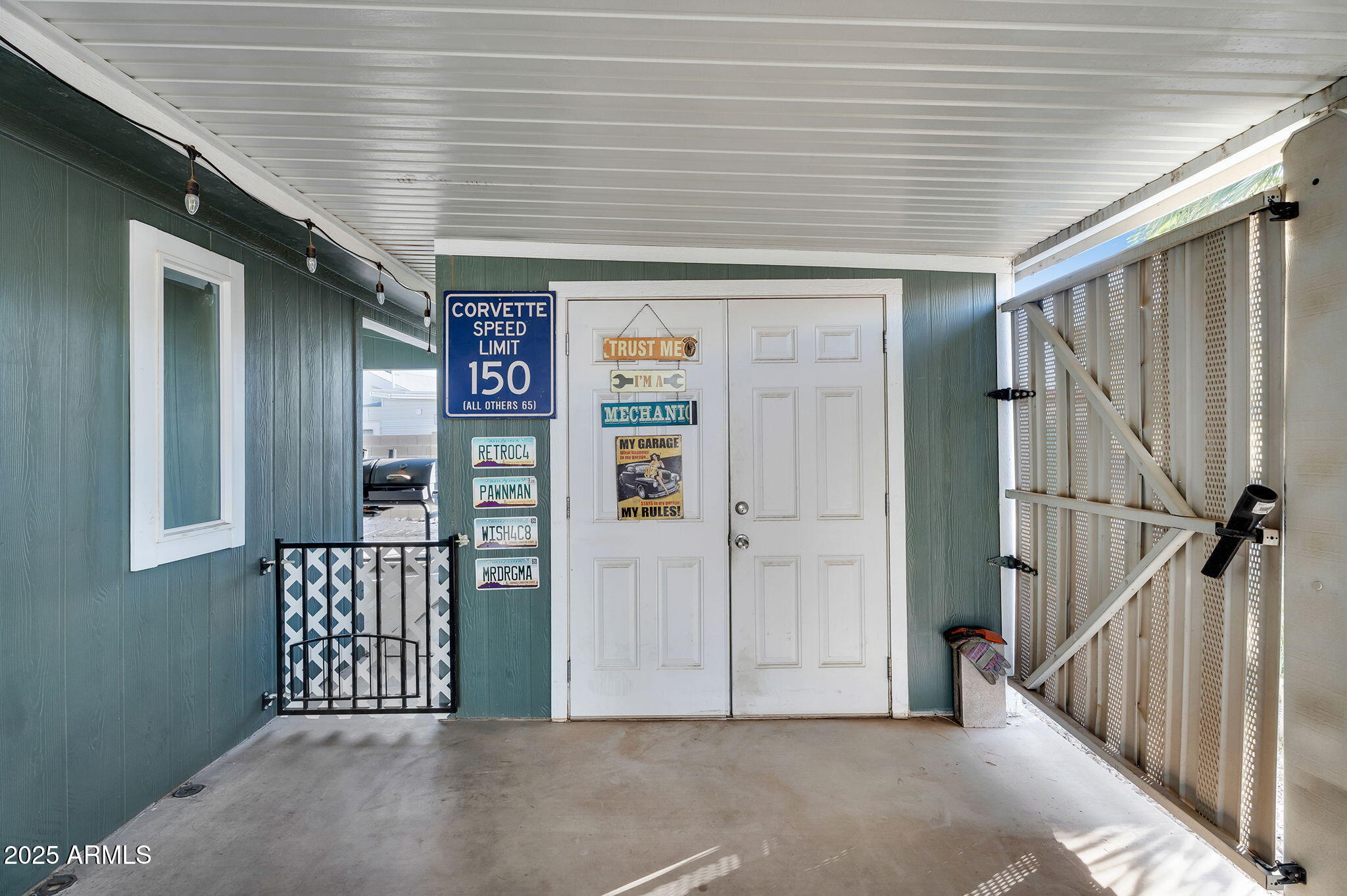 201 S Greenfield Road, 266