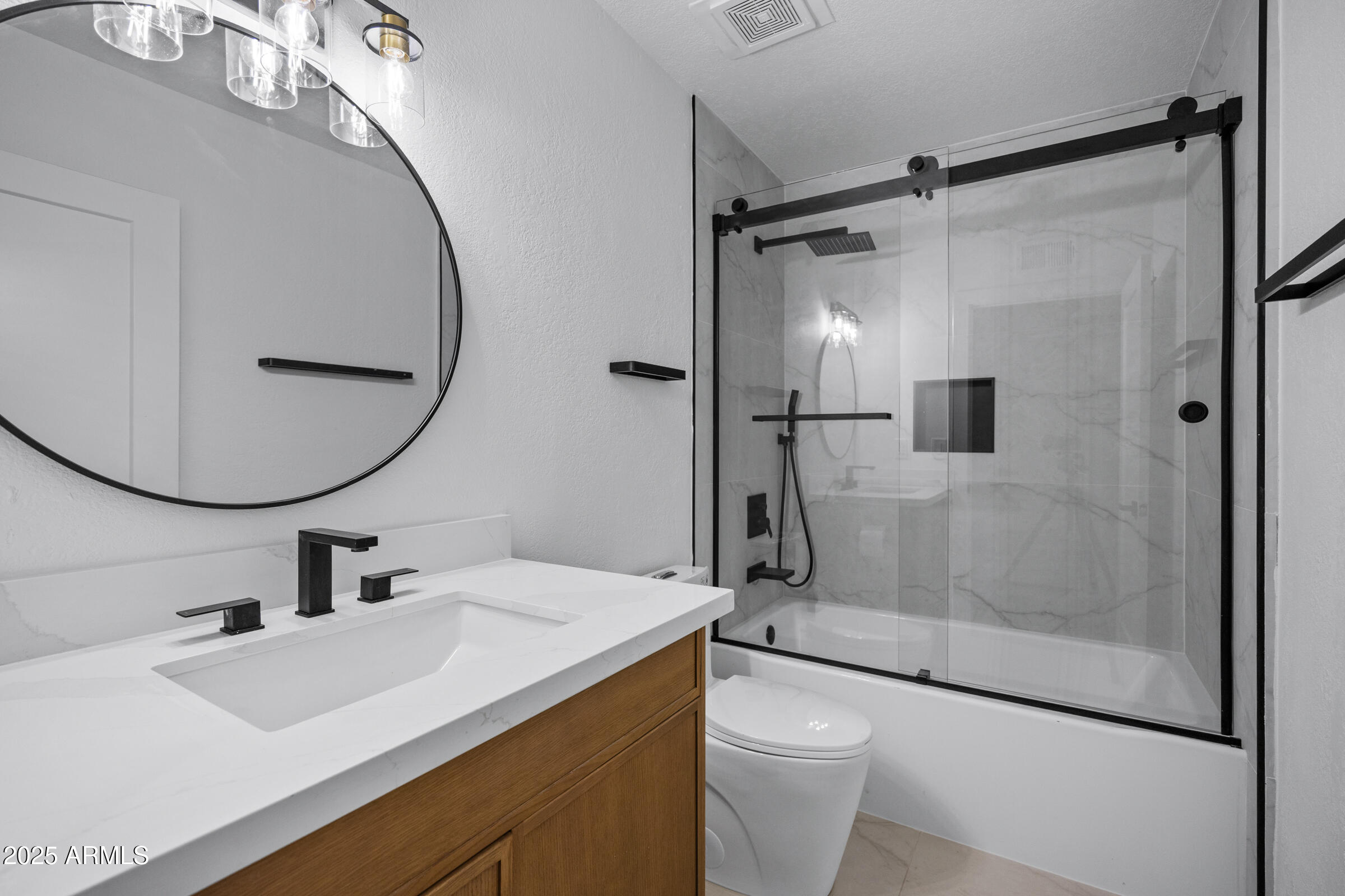 11442 N BANCROFT Drive