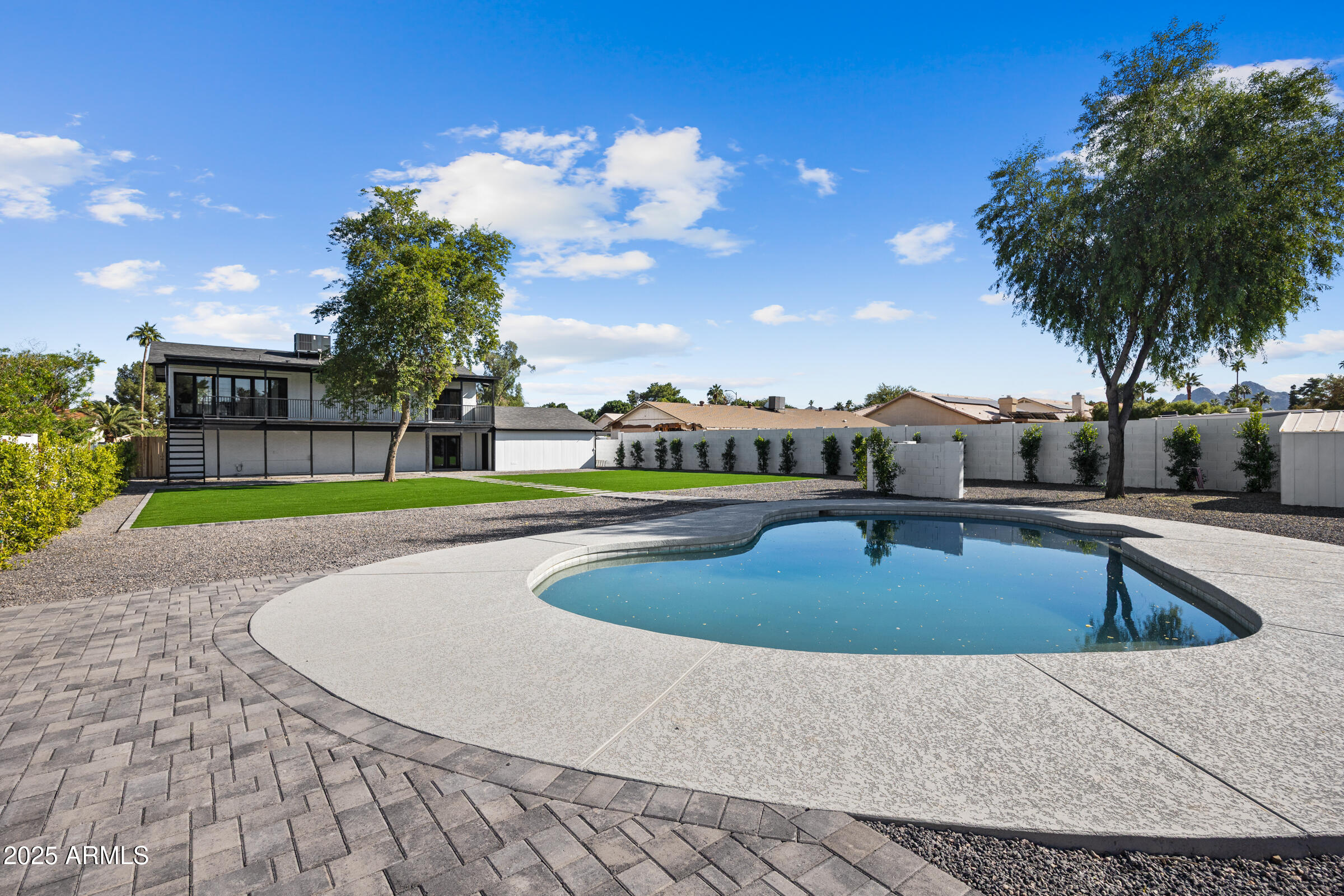 11442 N BANCROFT Drive