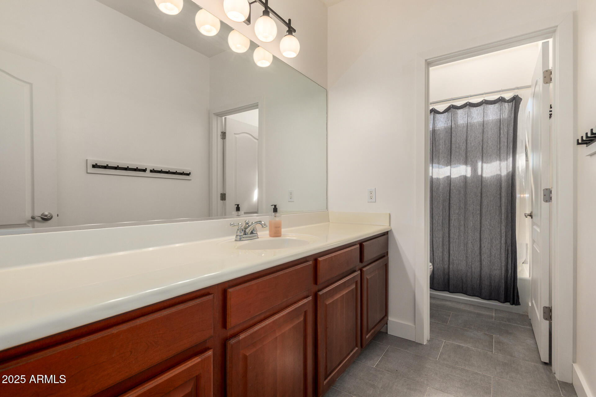 21909 S 218TH Street