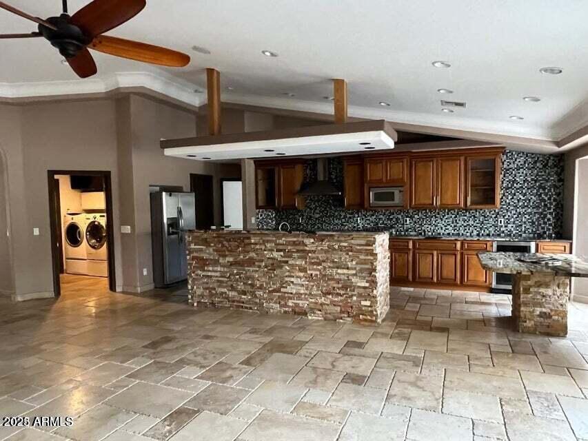 1024 W STARWARD Court