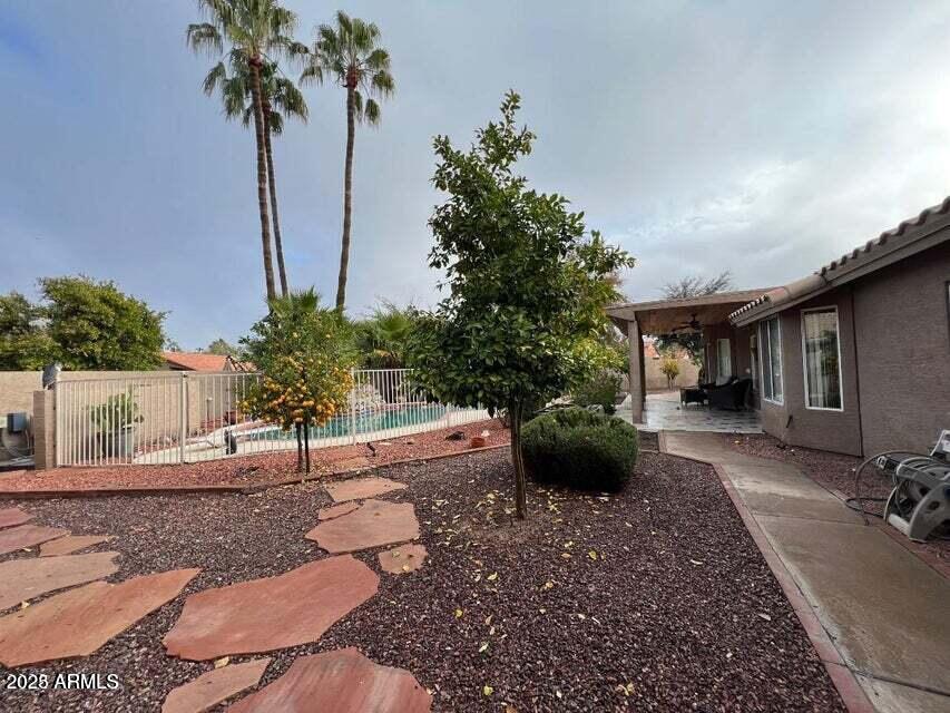 1024 W STARWARD Court