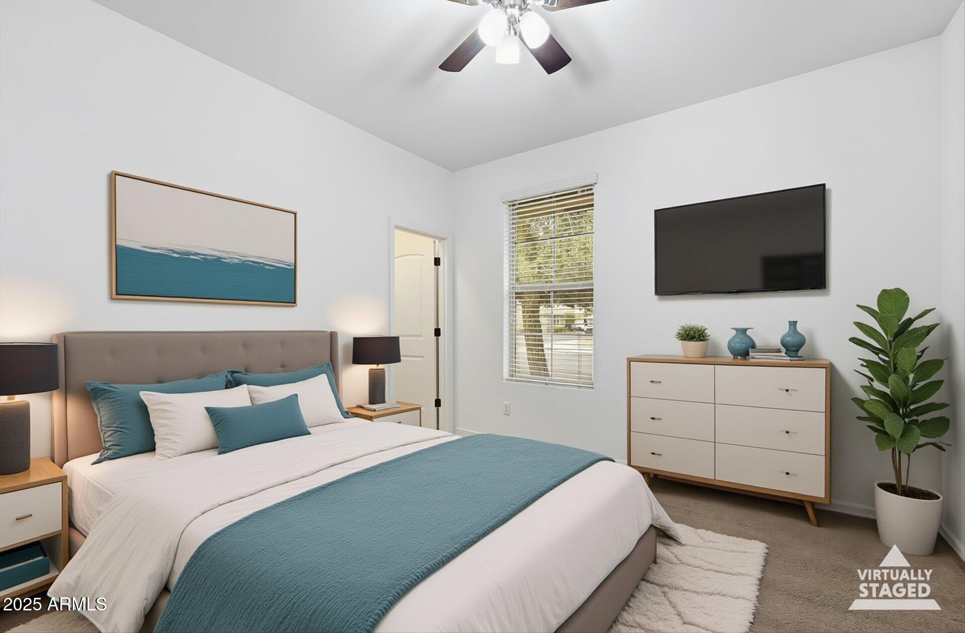 1520 E KINGBIRD Drive