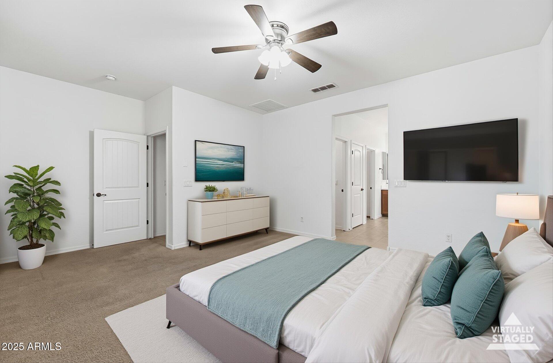 1520 E KINGBIRD Drive