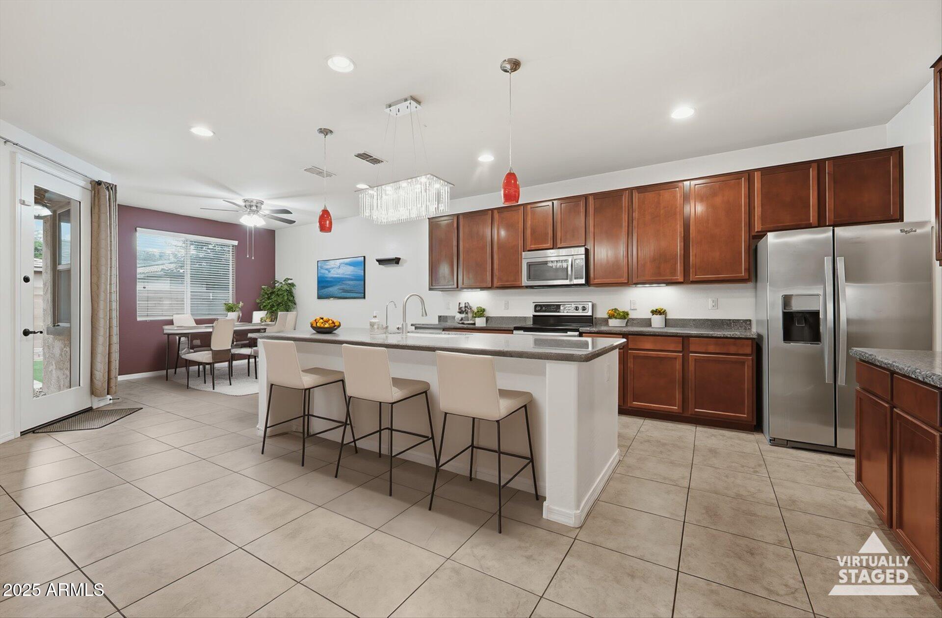 1520 E KINGBIRD Drive