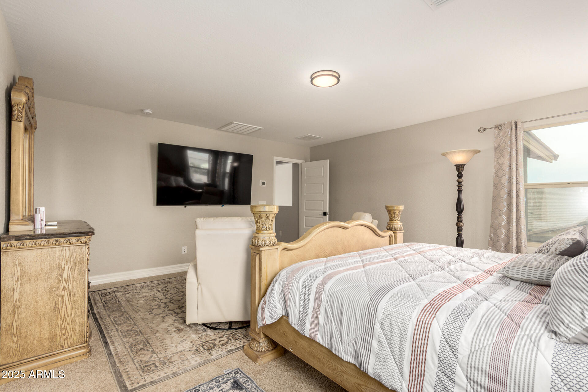 5126 W ROUNDHOUSE Road