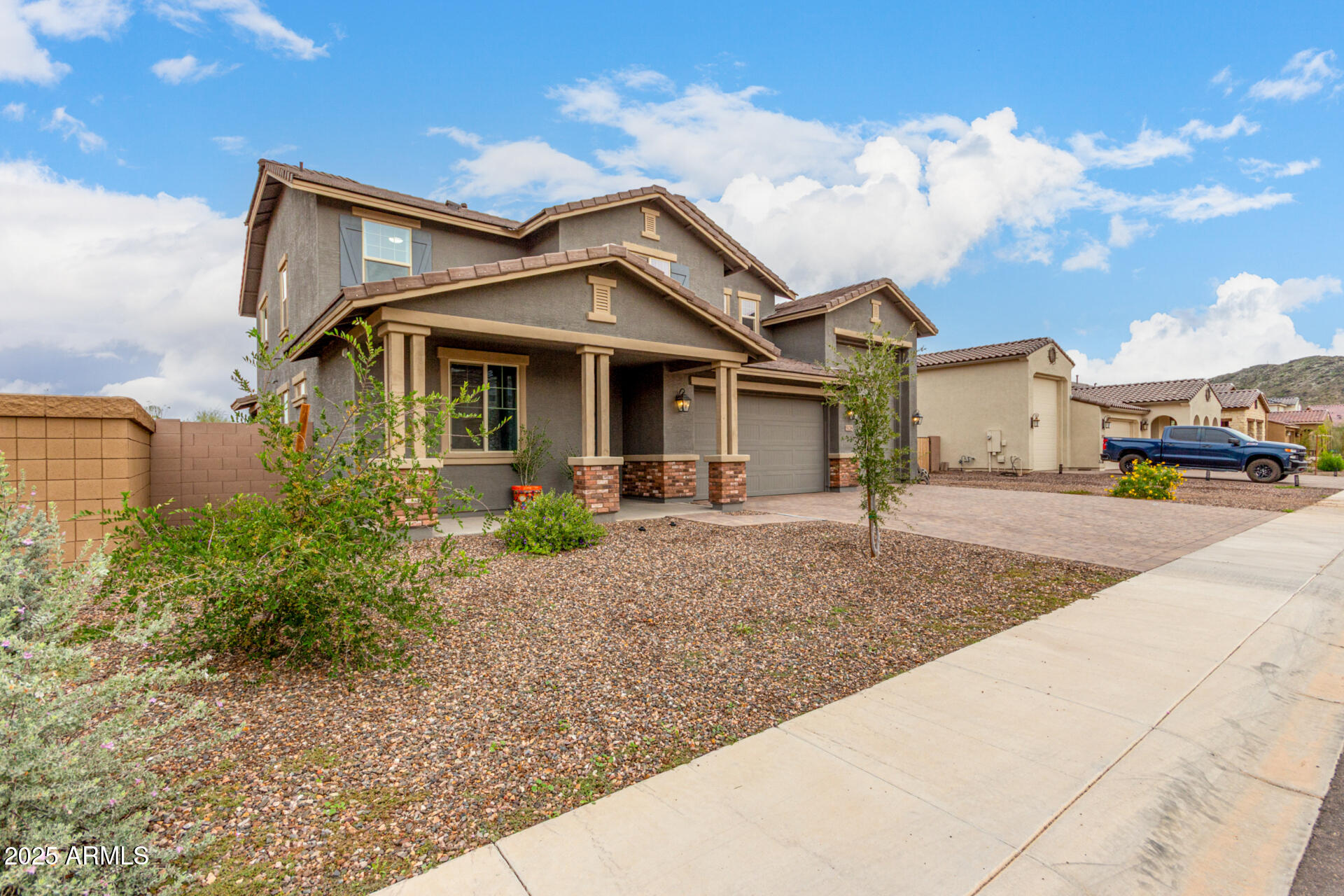 5126 W ROUNDHOUSE Road